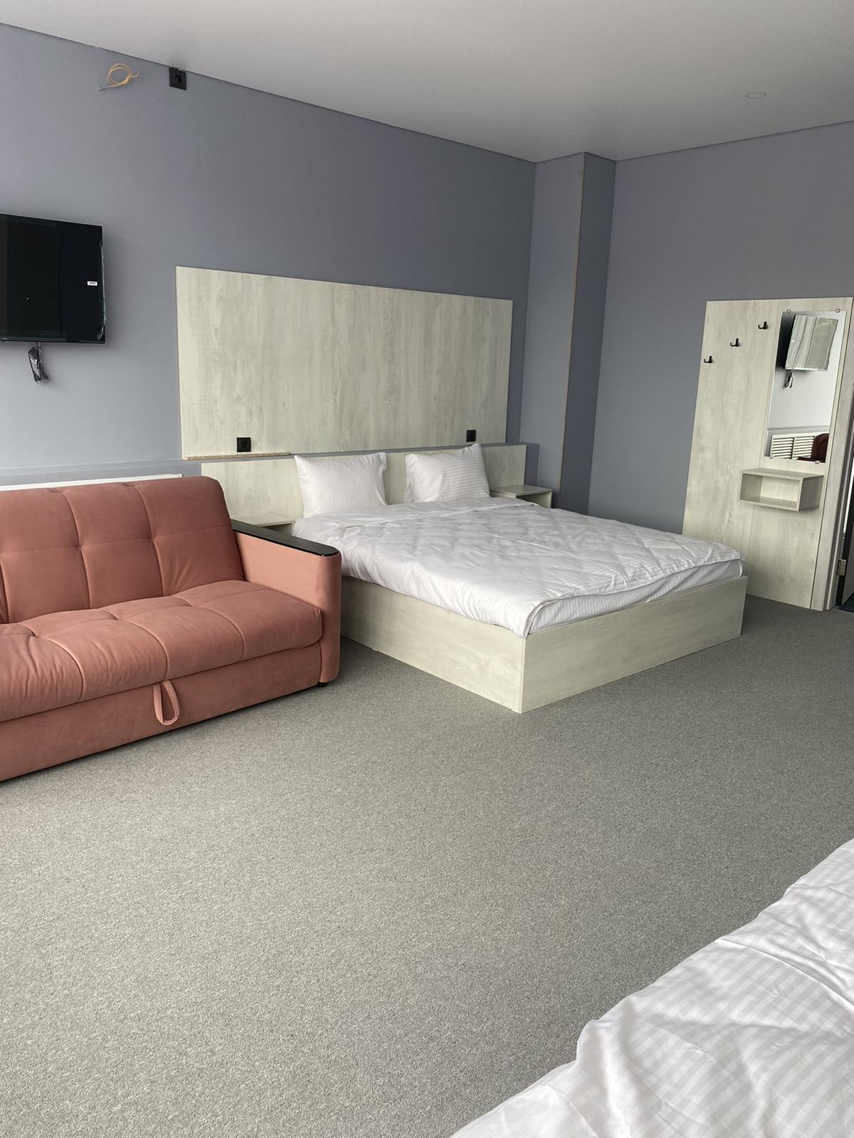 Cемейный номер с собственной ванной комнатой