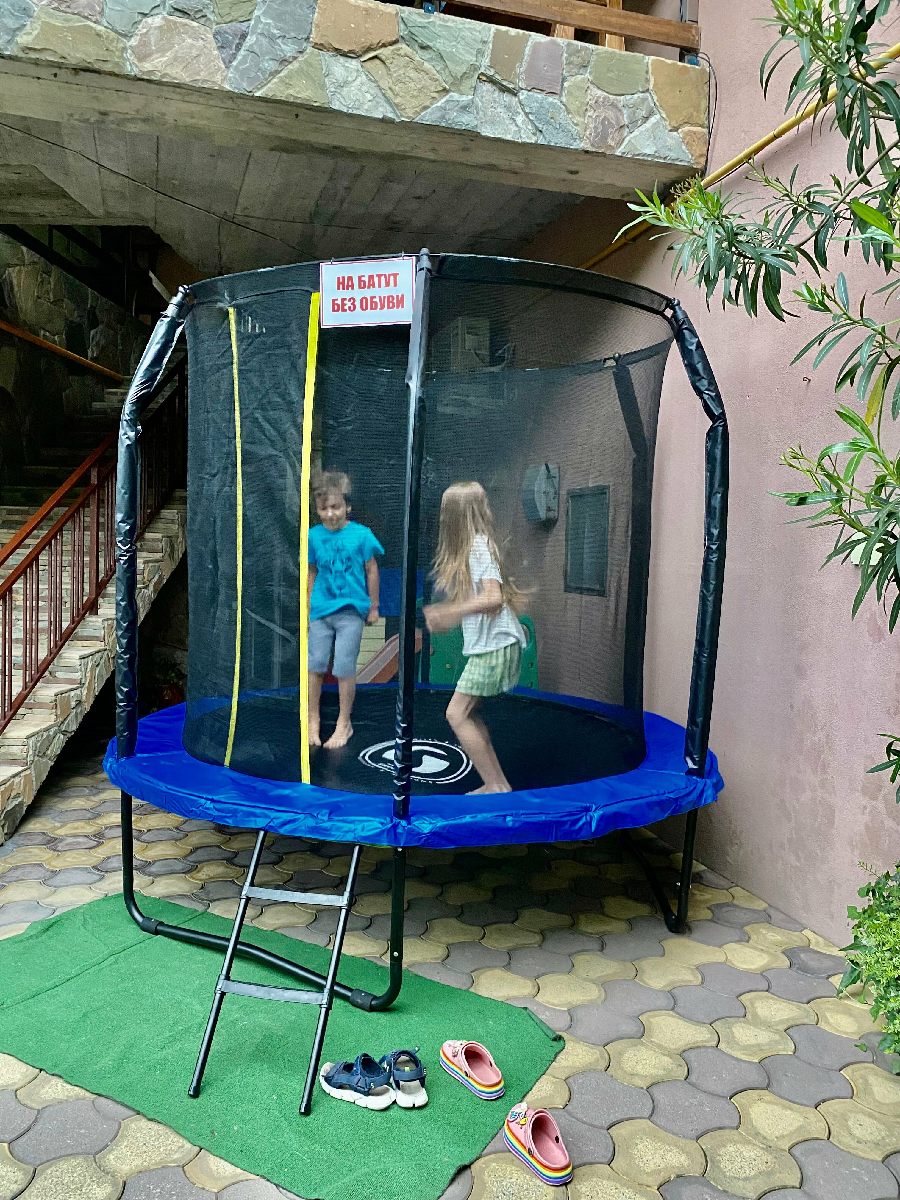 Трехместный номер без балкона