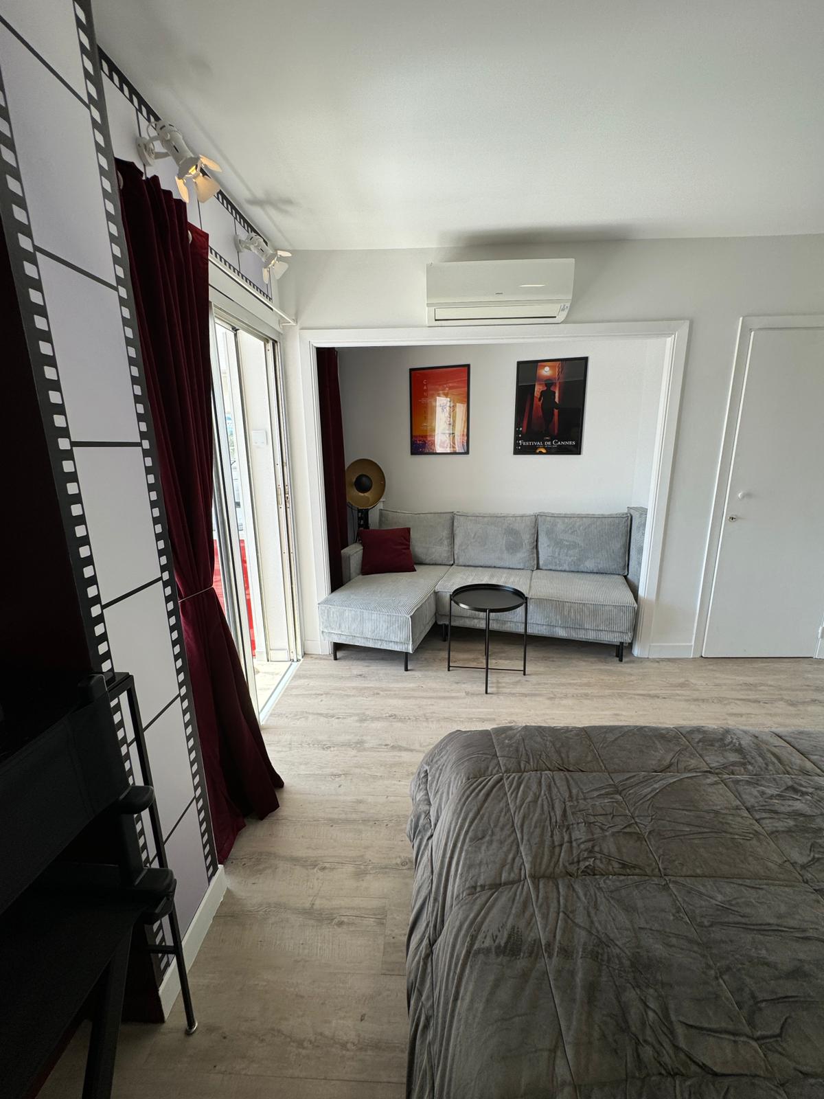 Трехместный номер с видом на город