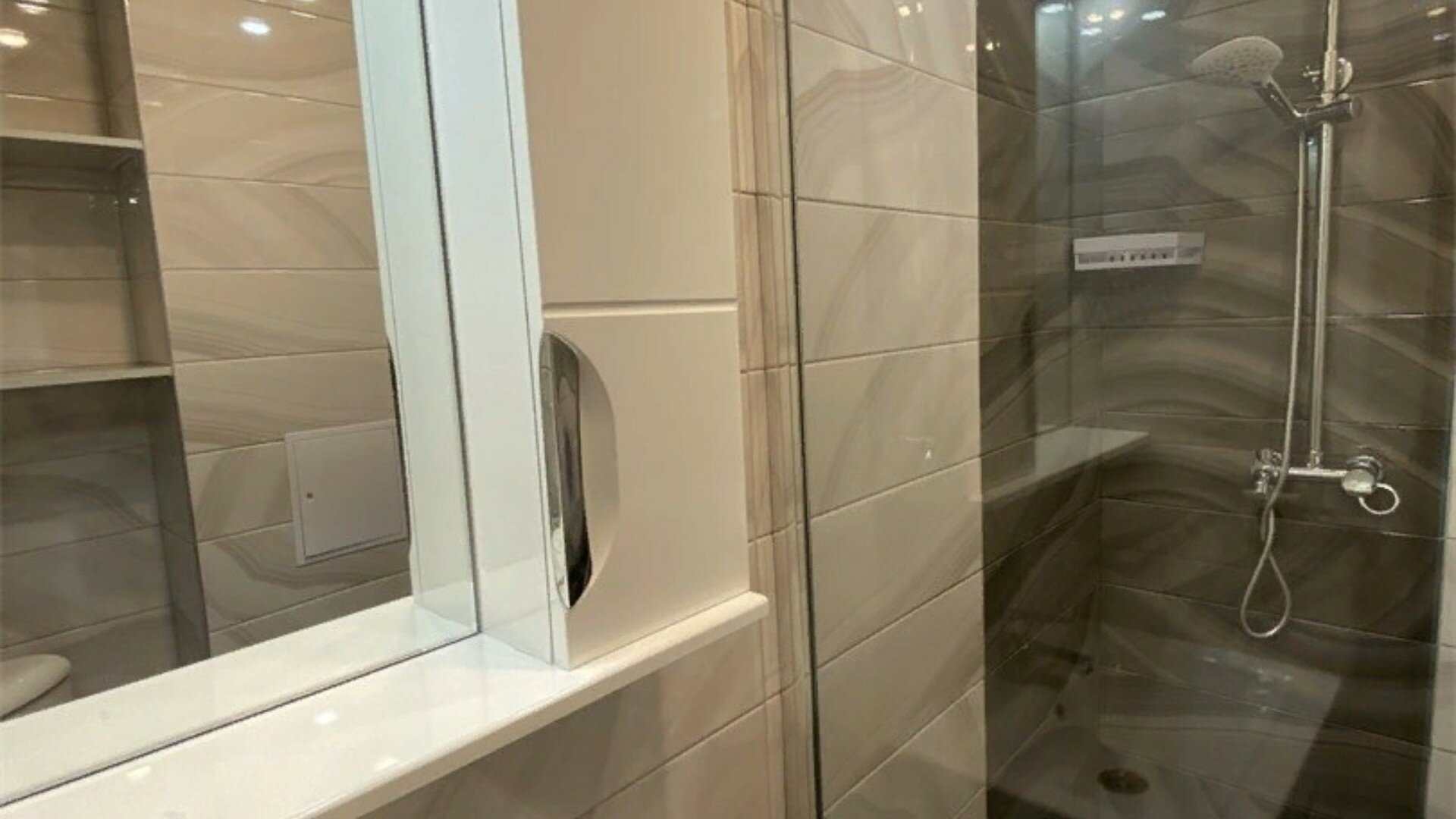 Апартаменты Green Palace 27 (студия+отдельная спальня)