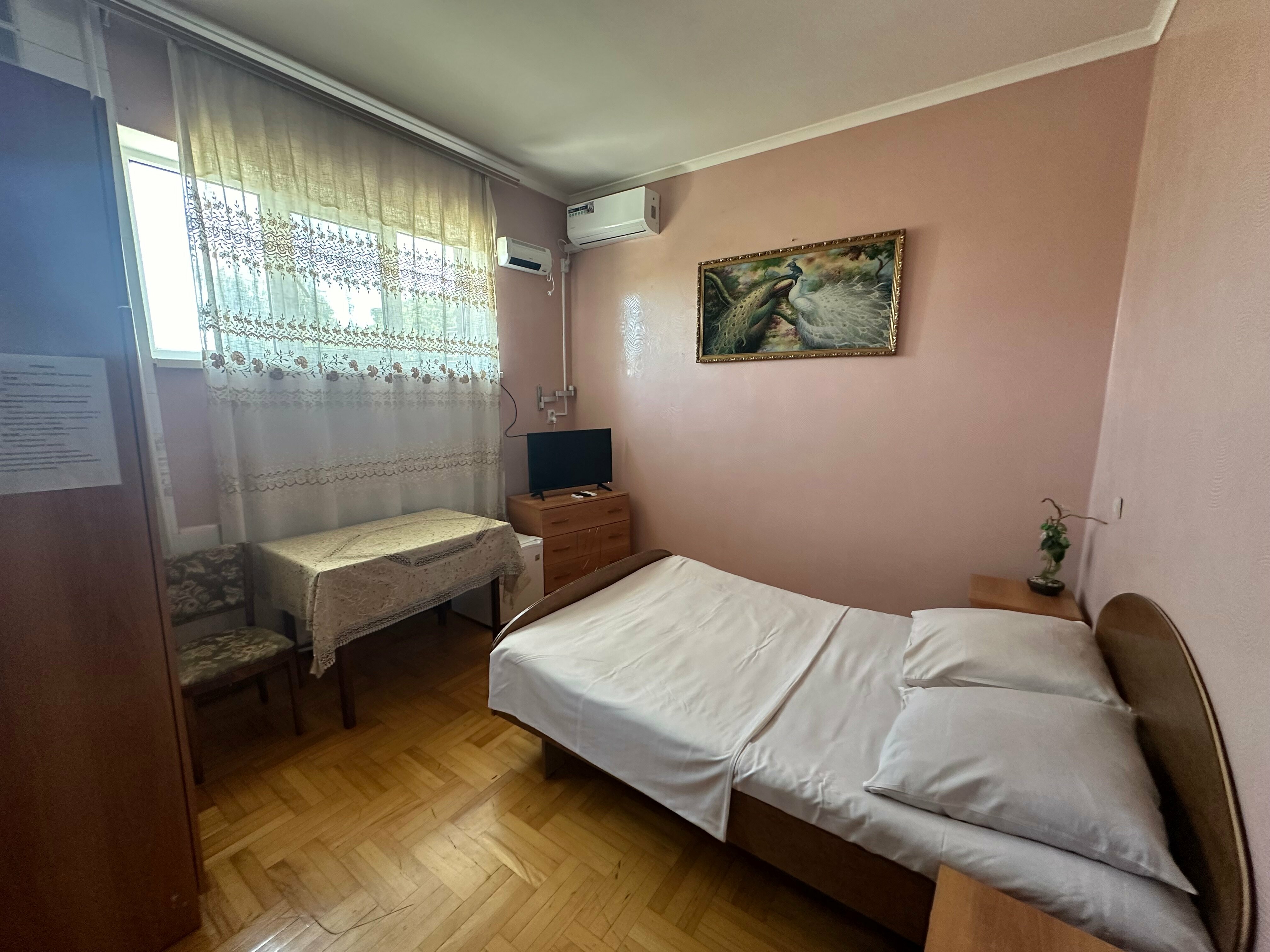 Небольшой двухместный номер с 1 кроватью