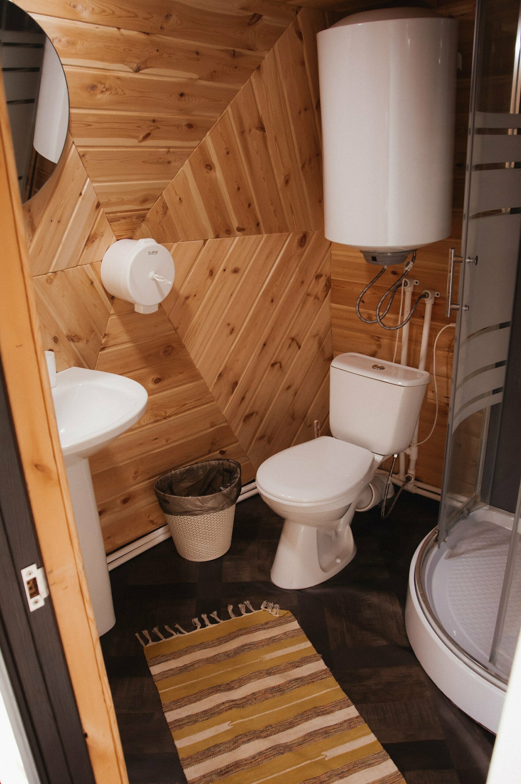 Эко-дом до 4х человек (семейный, 2 взр. + 1 или 2 дет.)