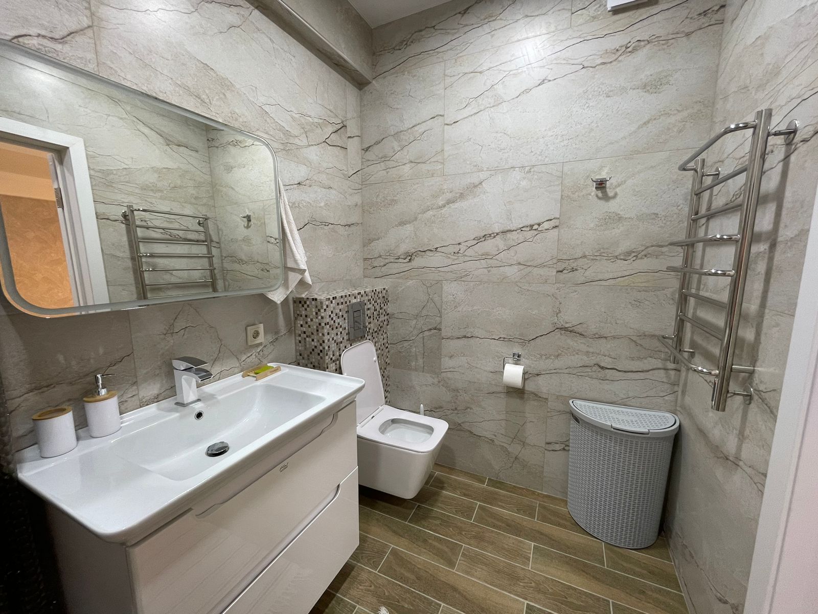 Апартаменты  Проспект Насрутдинова 272