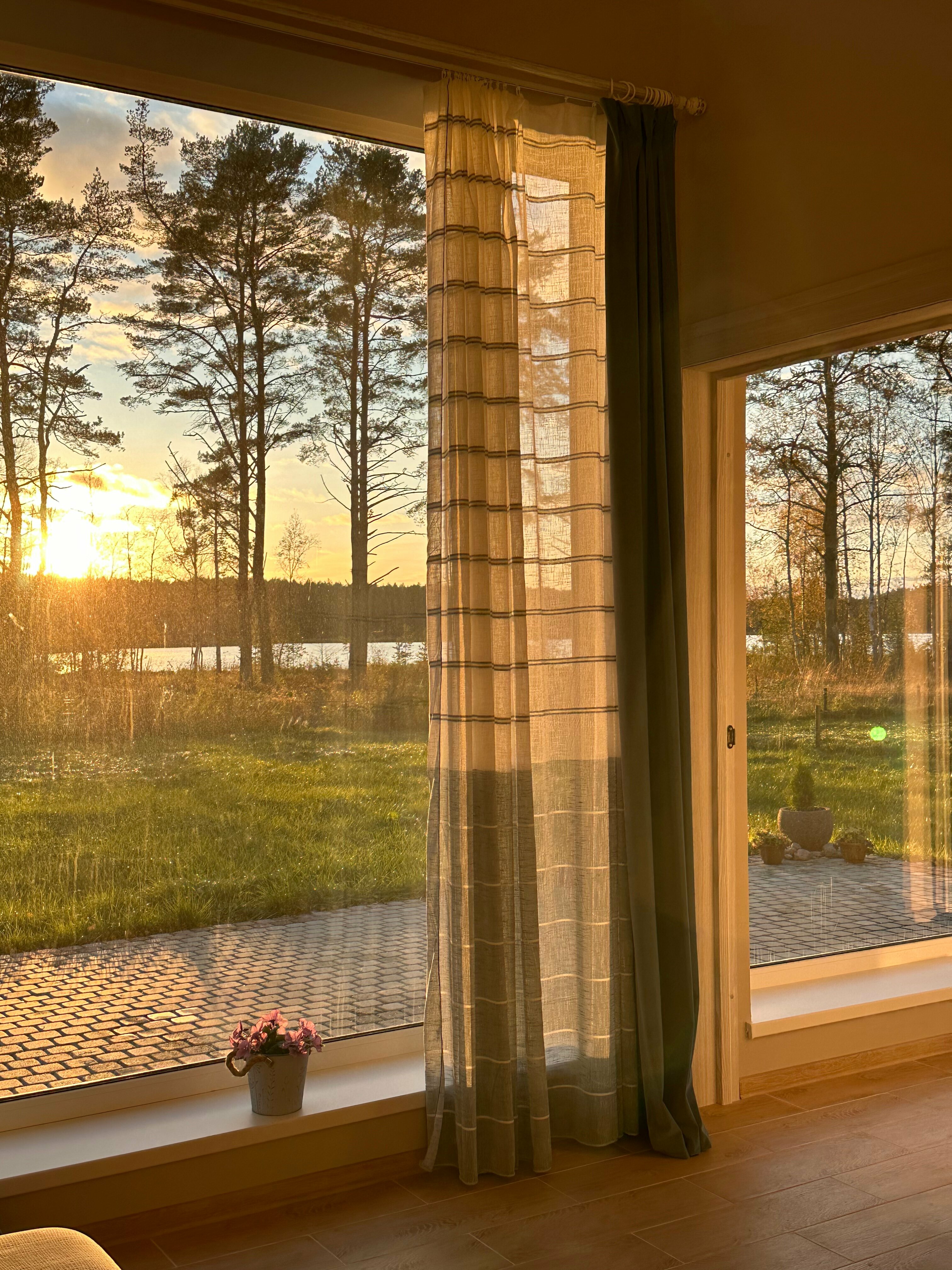 Коттедж с видом на озеро