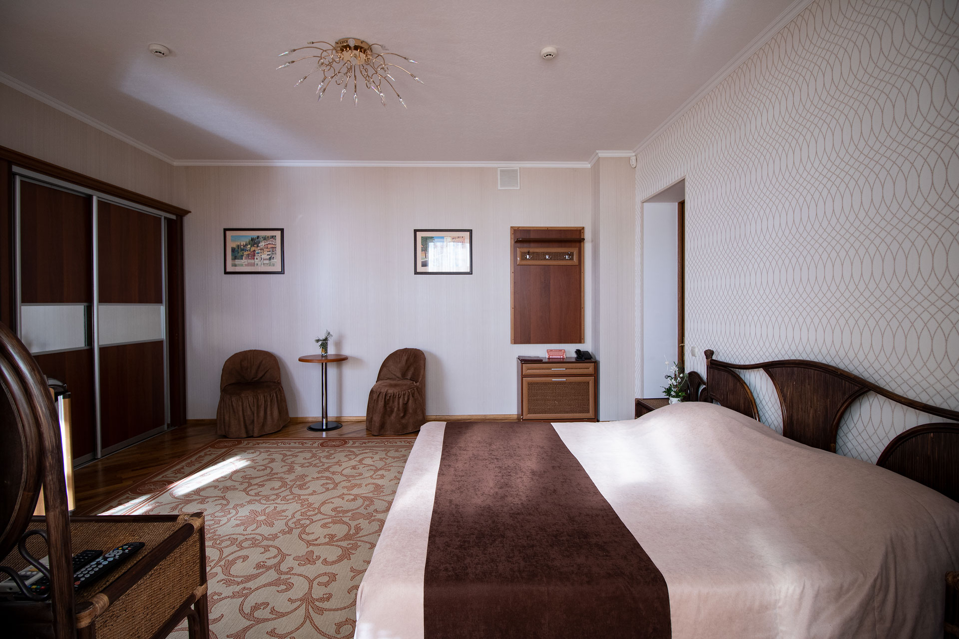 Большой двухместный номер с 1 кроватью