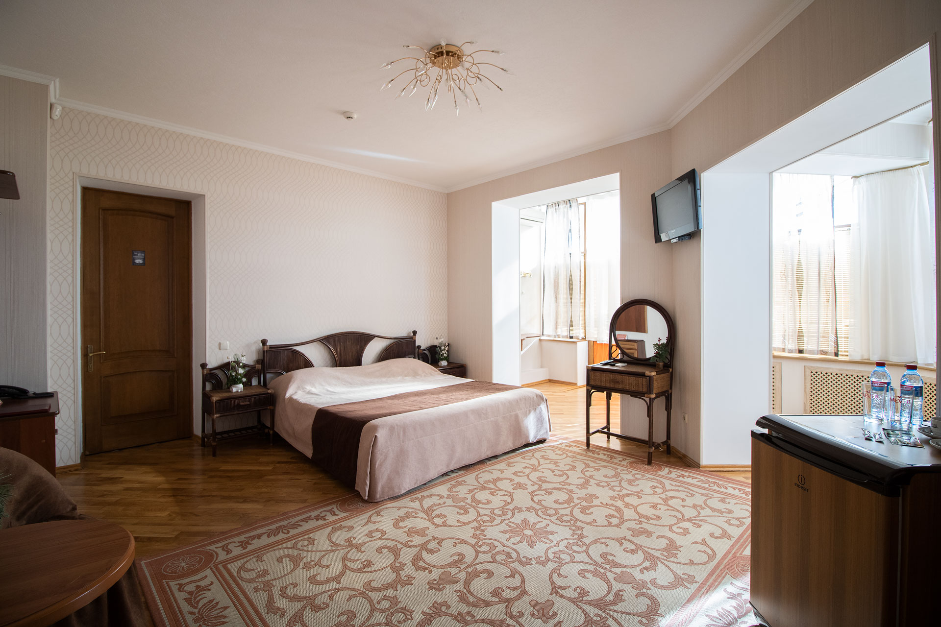 Большой двухместный номер с 1 кроватью