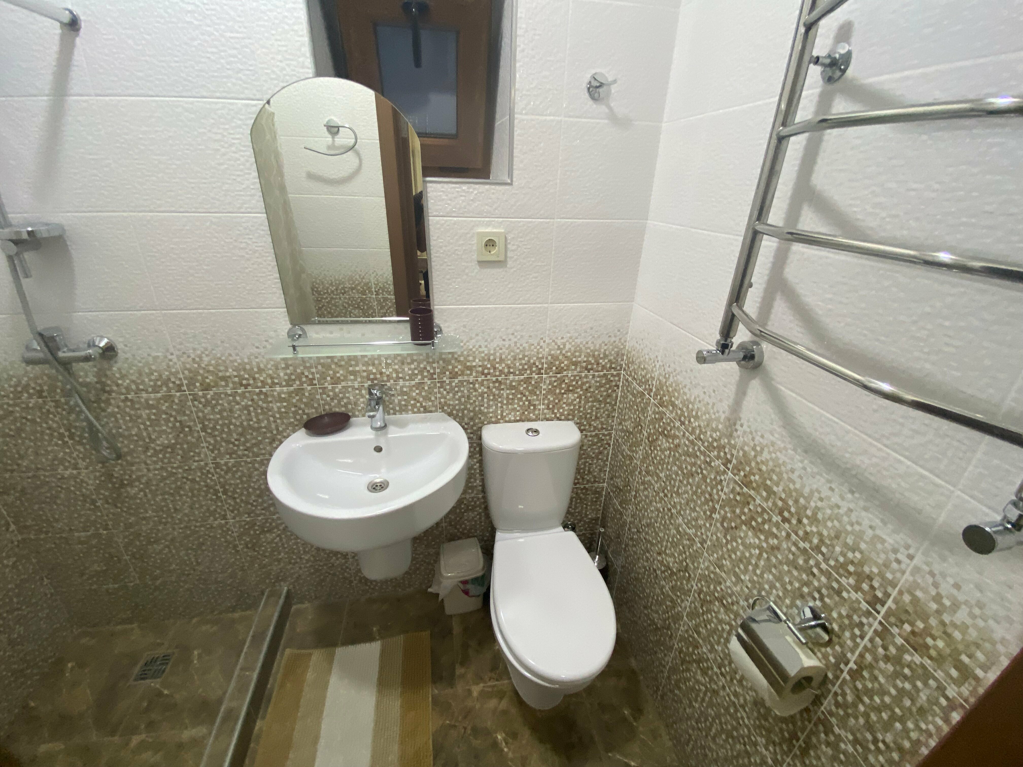 Трехместный номер с балконом