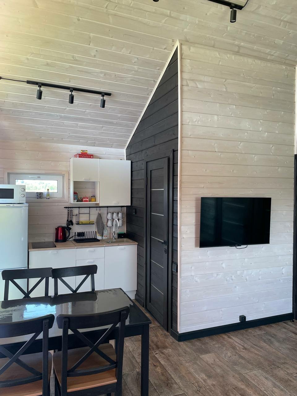 Дом с видом на озеро