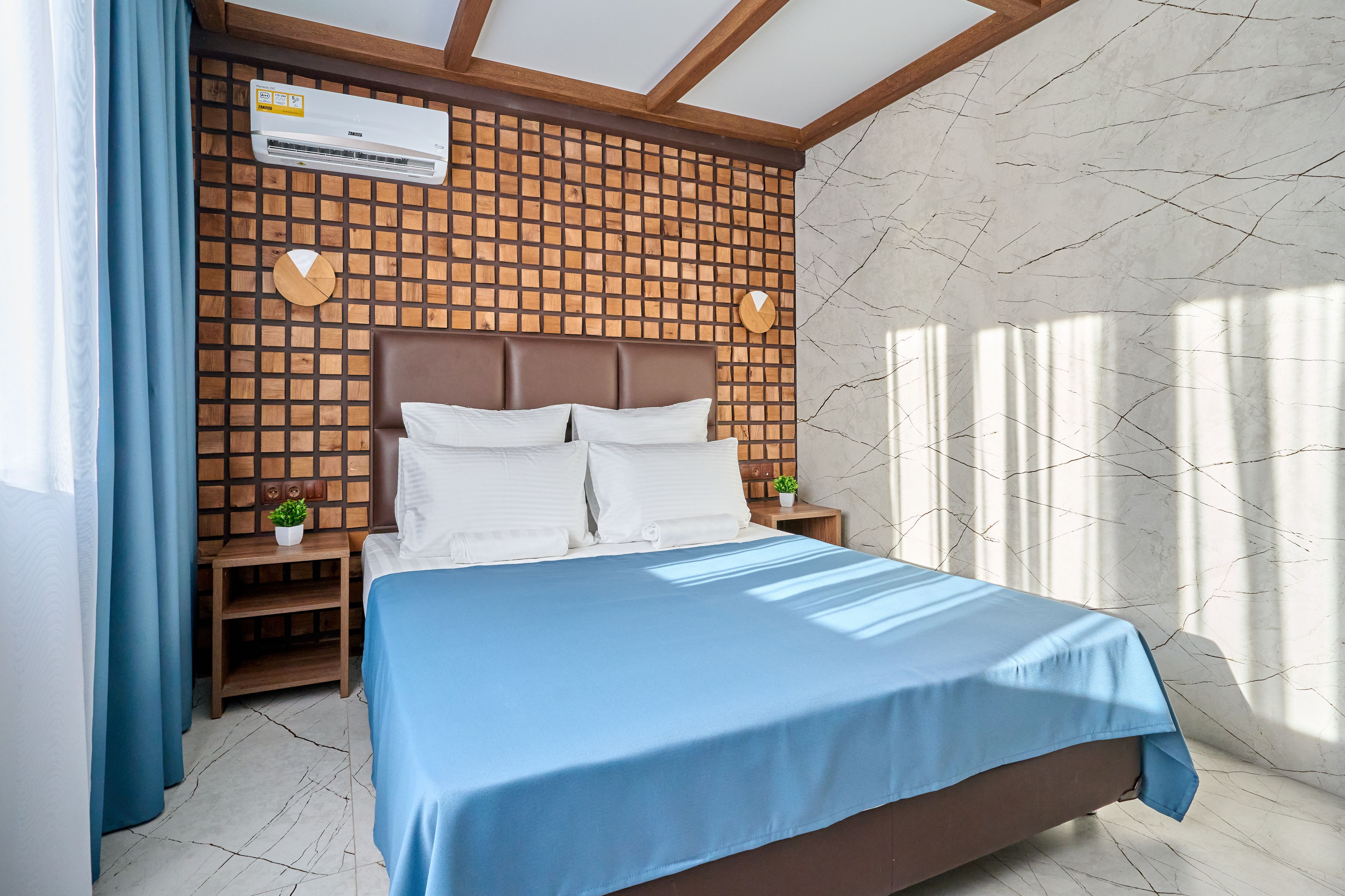 Небольшой двухместный номер с 1 кроватью