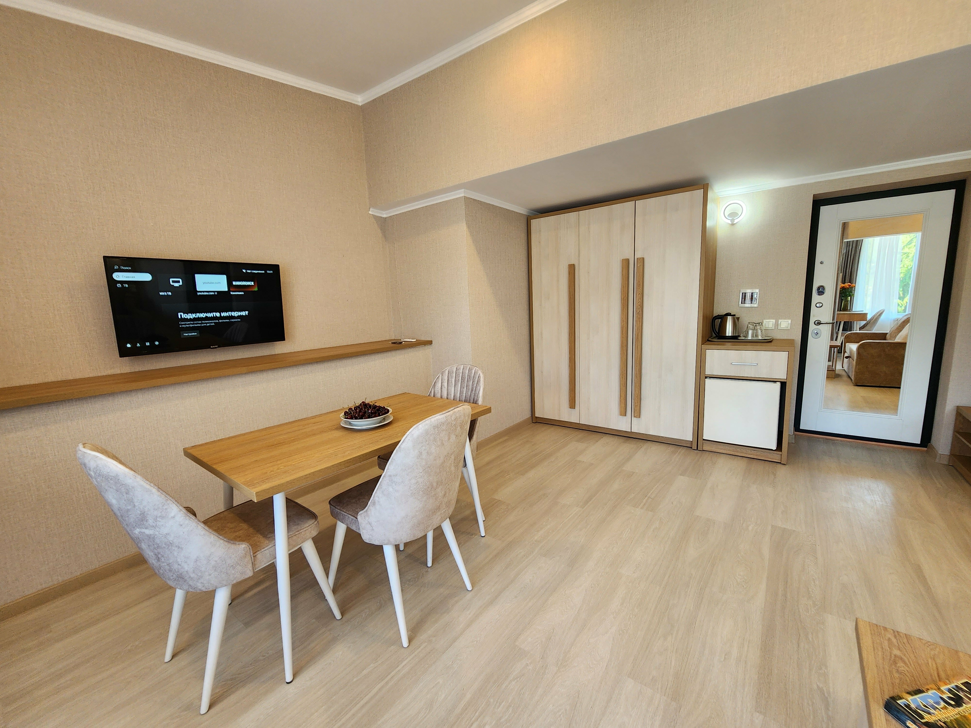 Люкс с кроватью размера «queen-size»