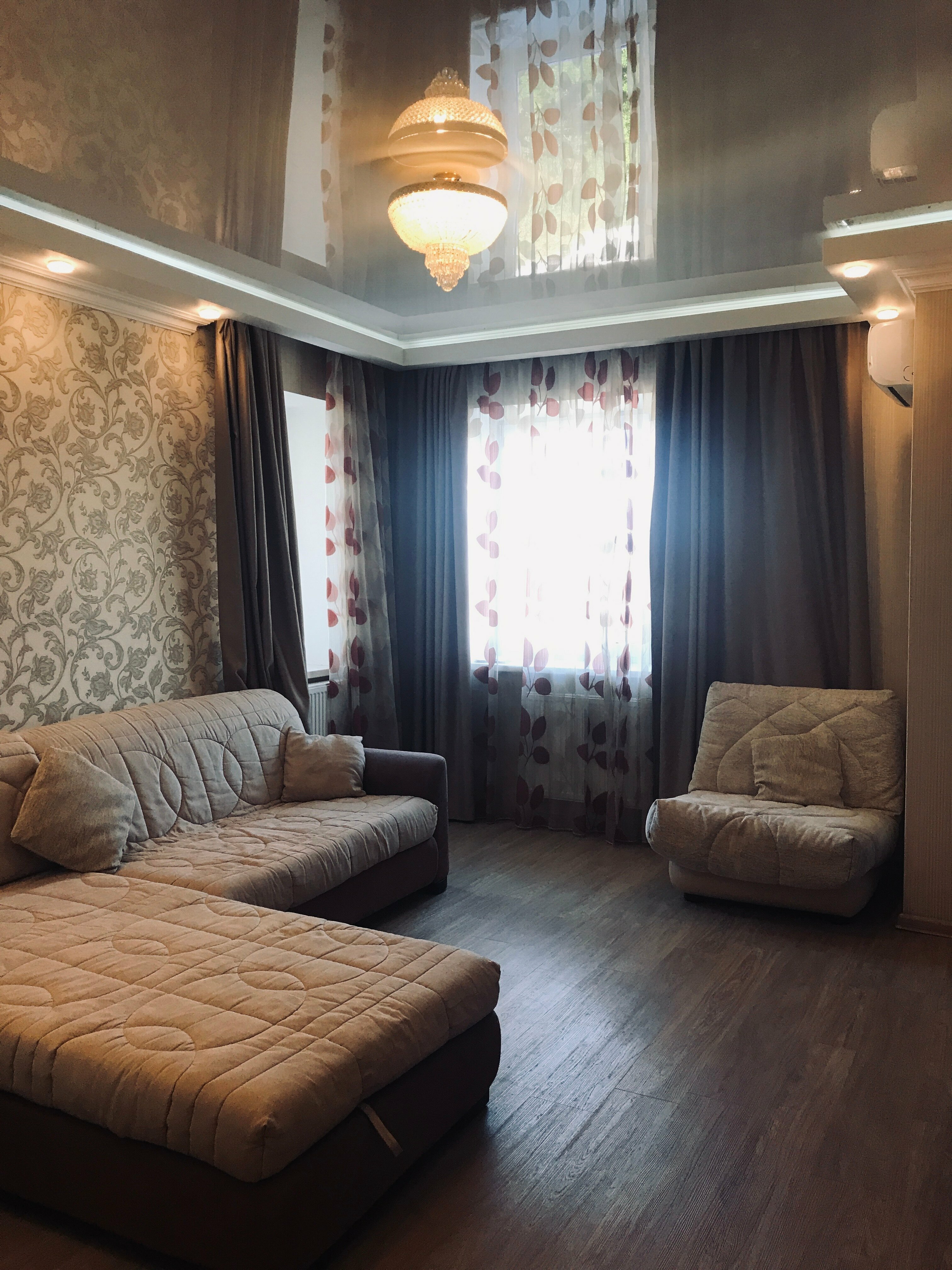 Семейный номер с видом на море