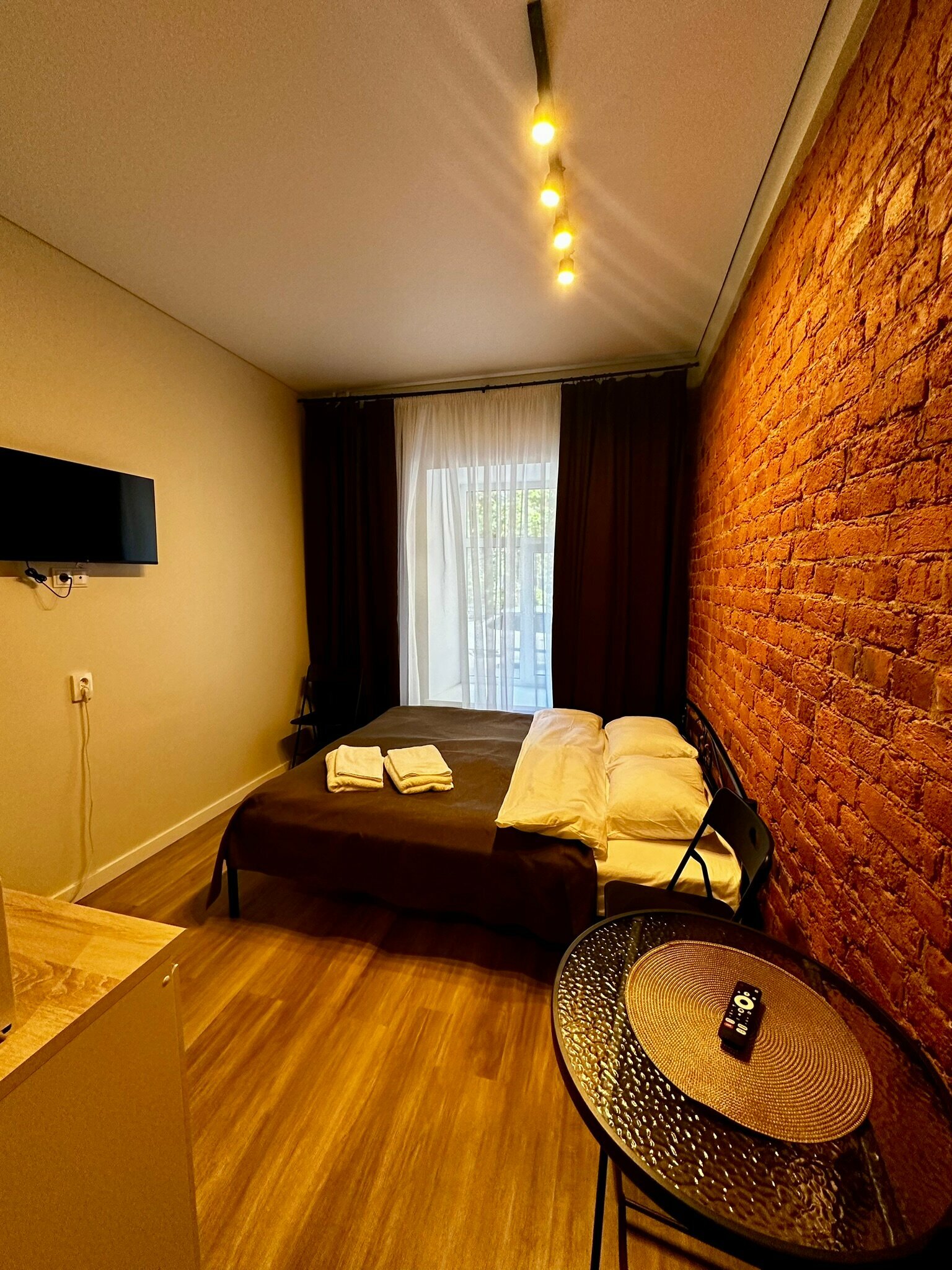 Cемейный номер с собственной ванной комнатой