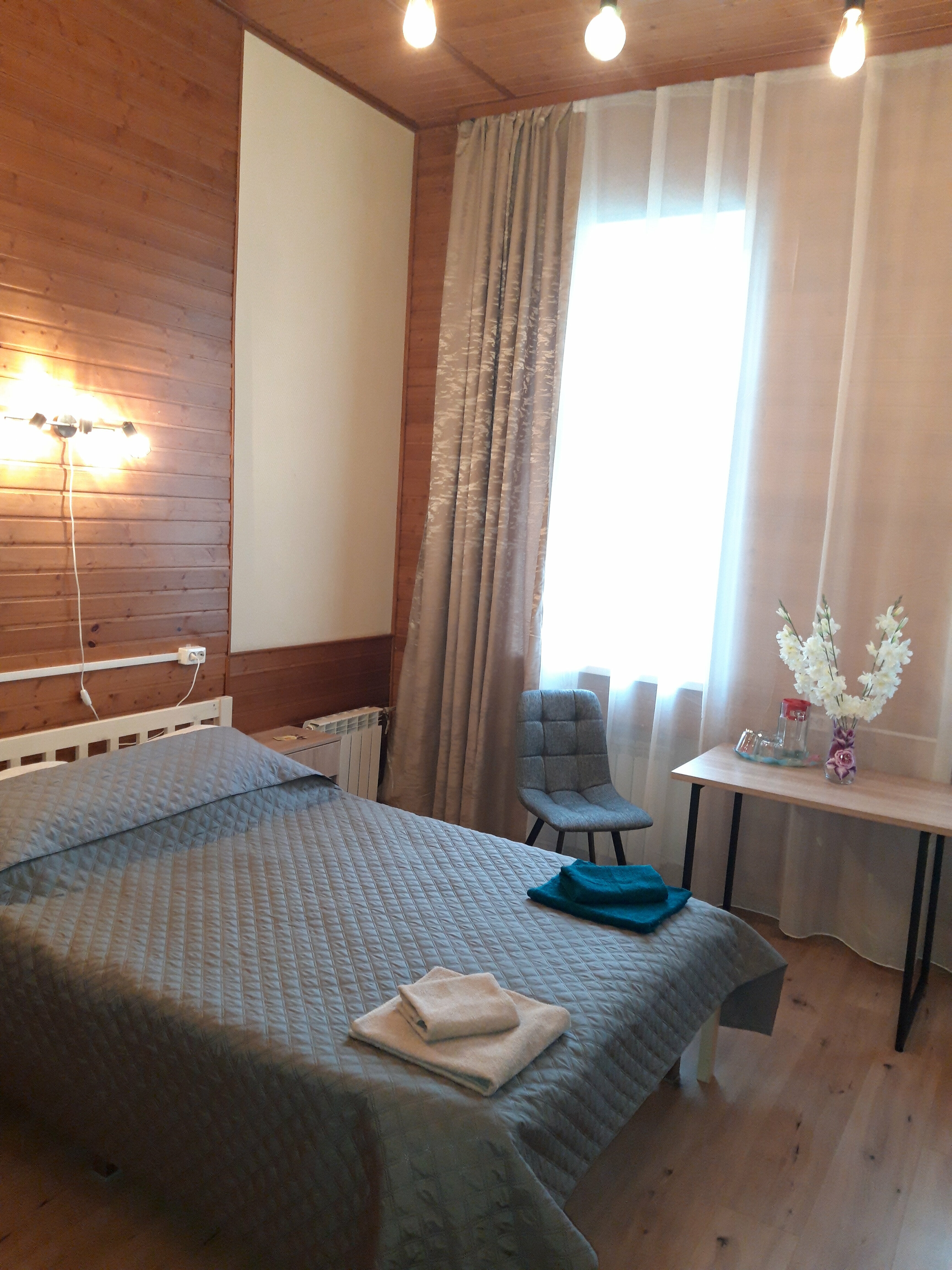 Cемейный номер с собственной ванной комнатой