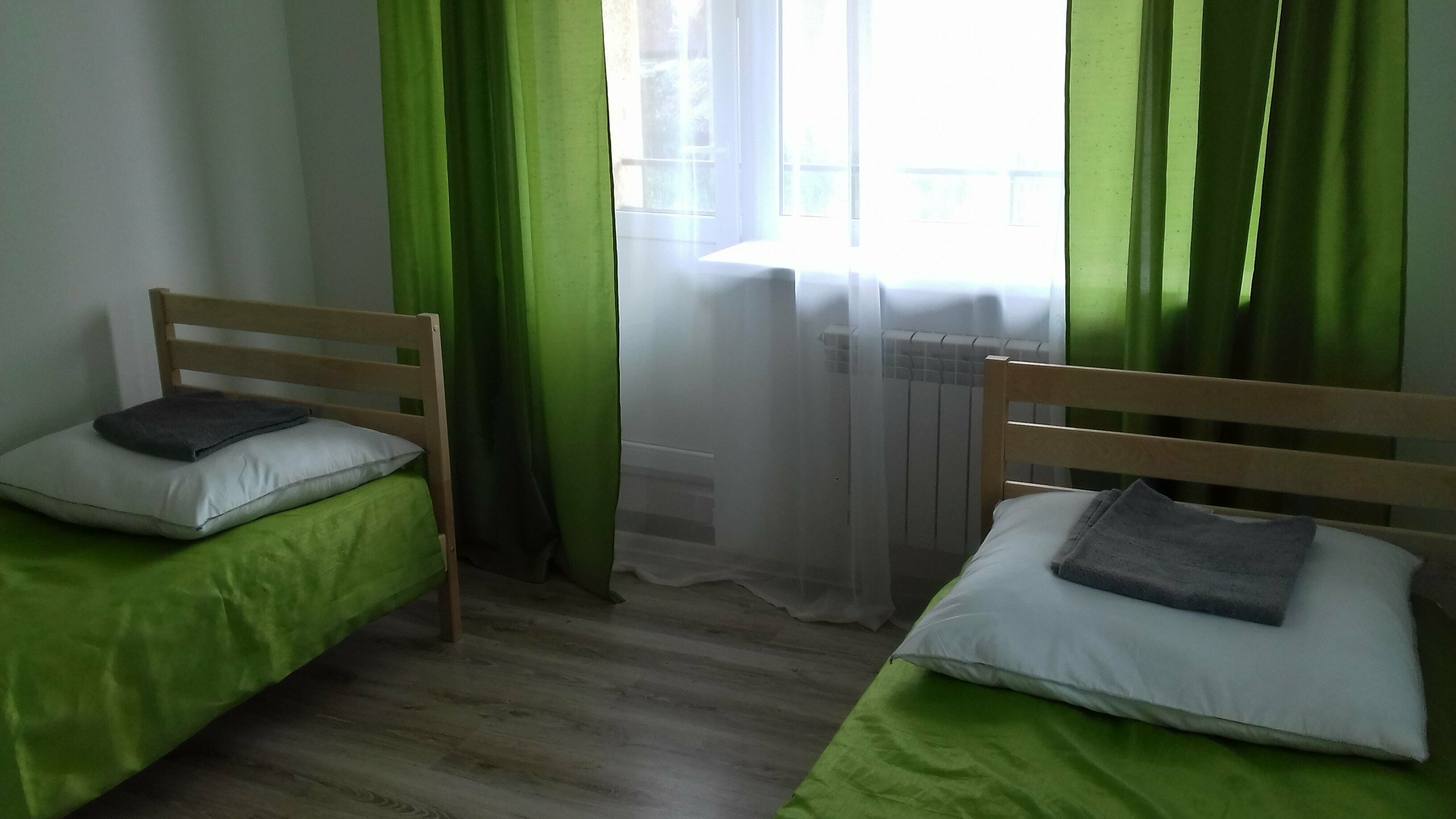 Трехместный номер с балконом