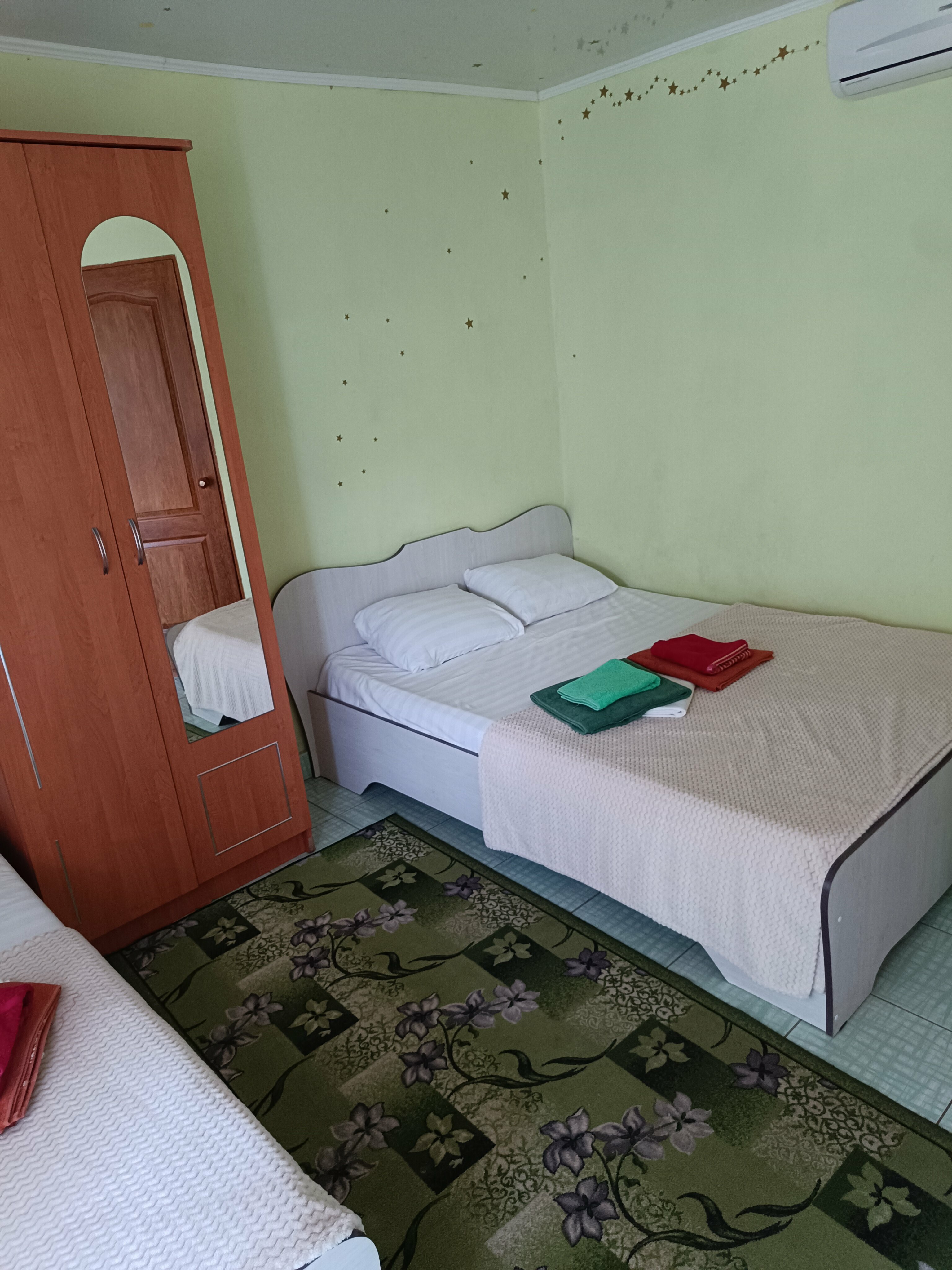 Трехместный номер с балконом