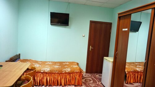 Стандарт двухместный с одной большой кроватью (удобства на этаже) в Уют