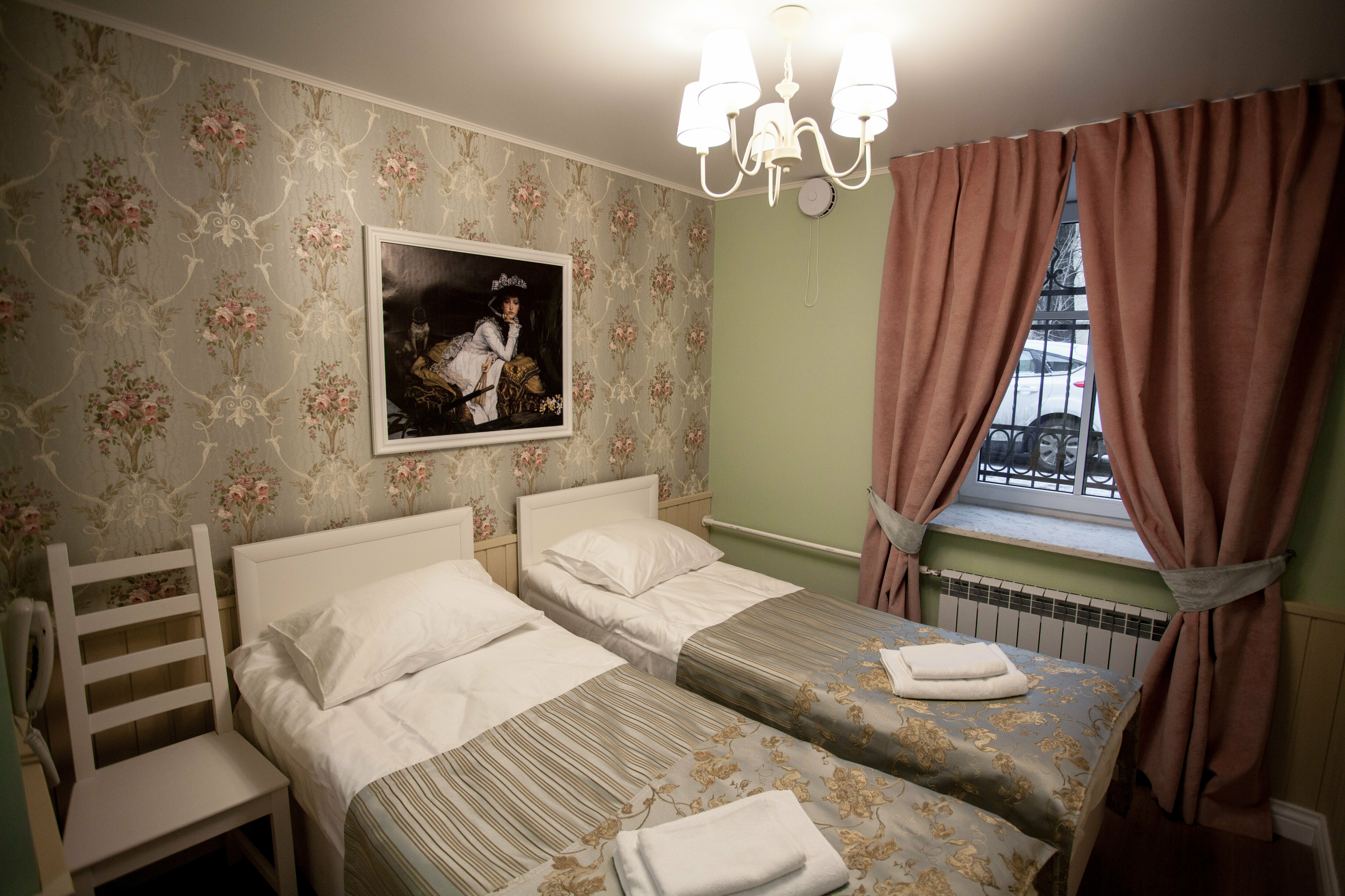 Улучшенный двухместный номер с 2 отдельными кроватями