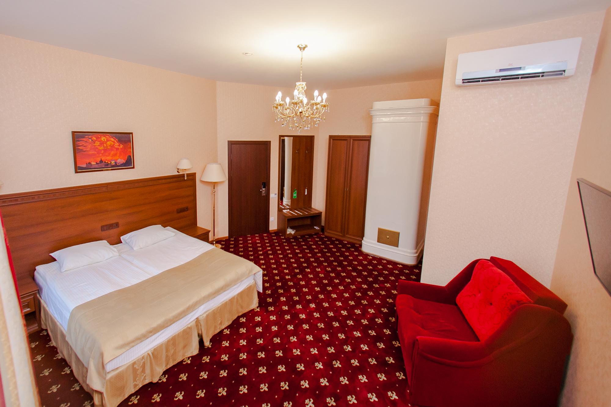 Номер стандарт с 1 двуспальной кроватью