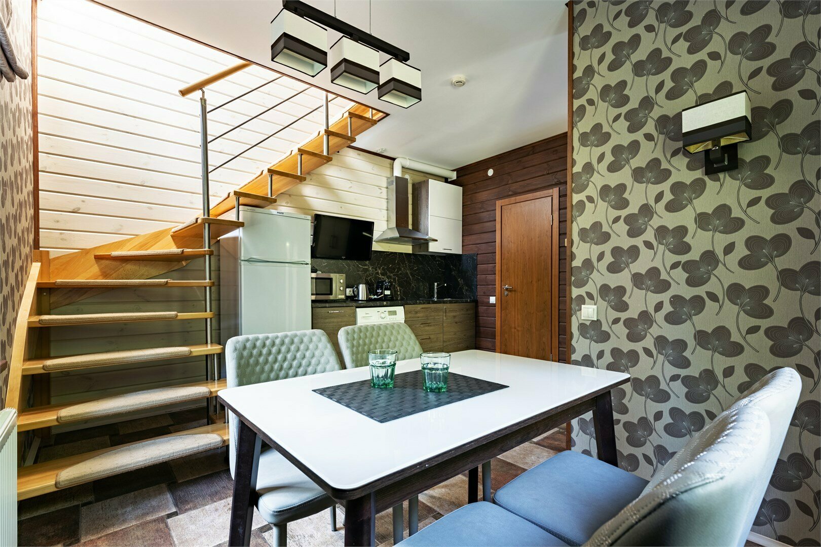 Двухуровневые апартаменты