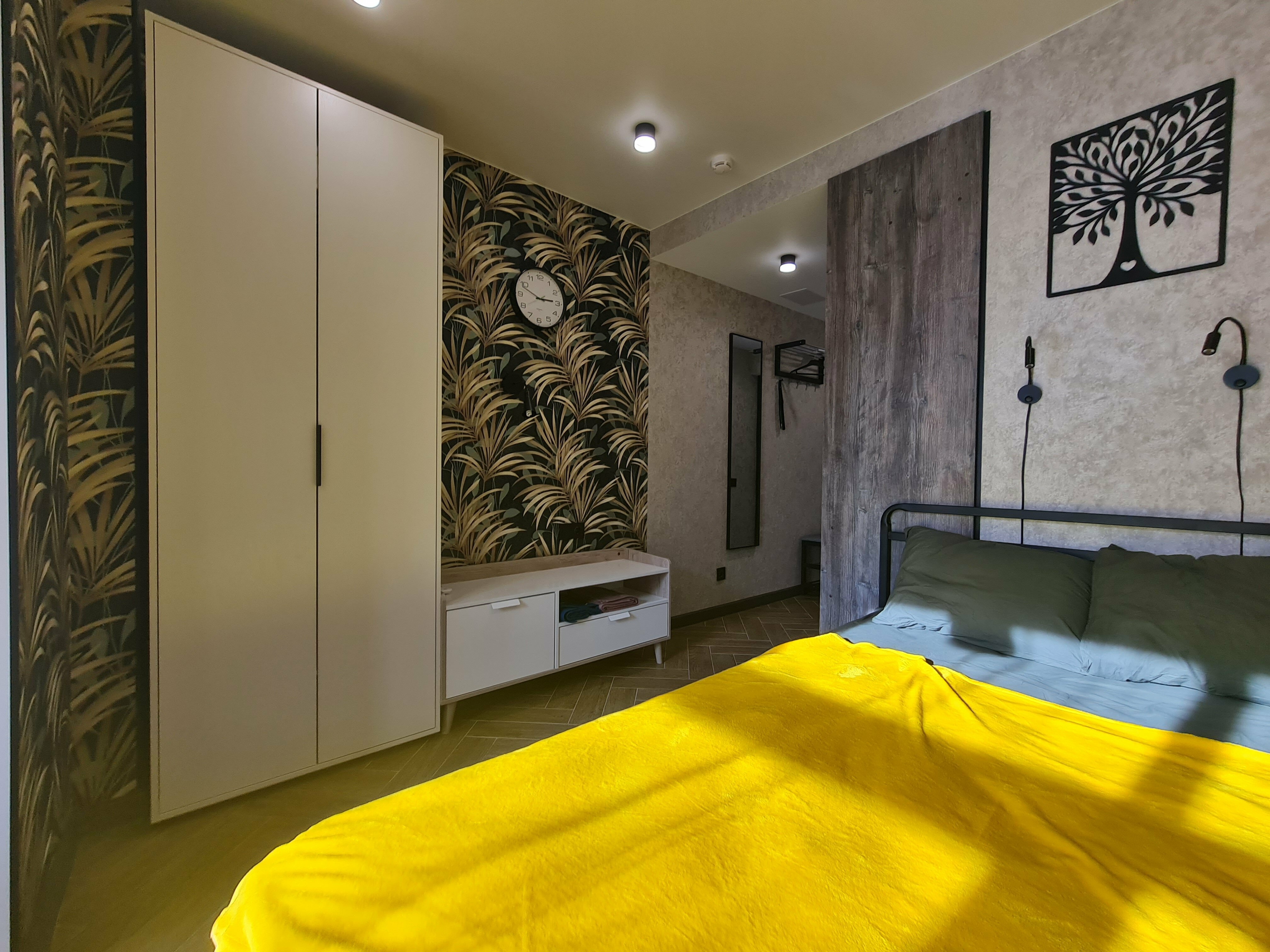 Трехместный номер с видом на город