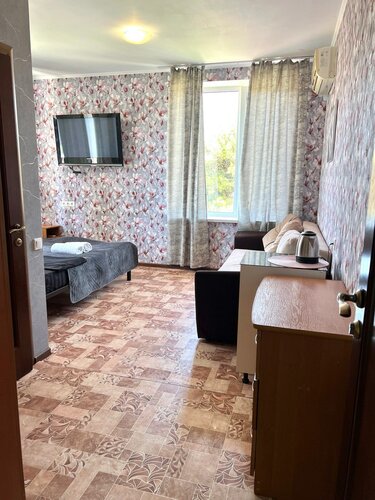 Улучшенный трехместный номер в Гостевой Дом у моря 9 Граней