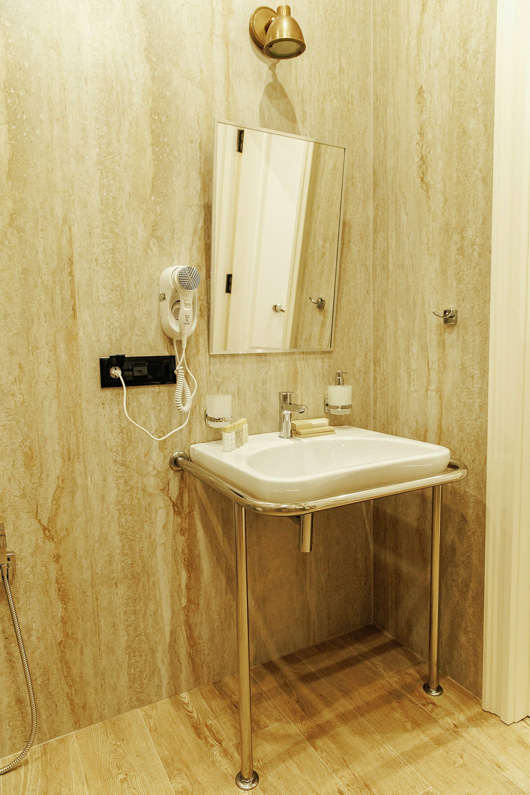 Улучшенный двухместный номер с 2 отдельными кроватями