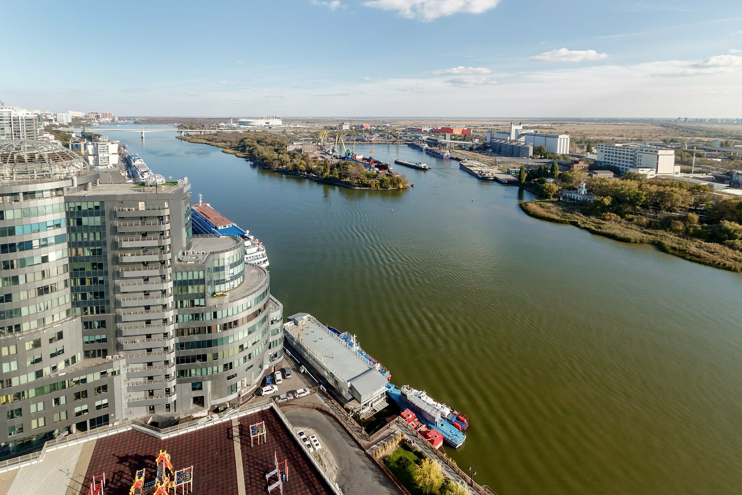 Апартаменты студия с видом на ДОН 24й этаж