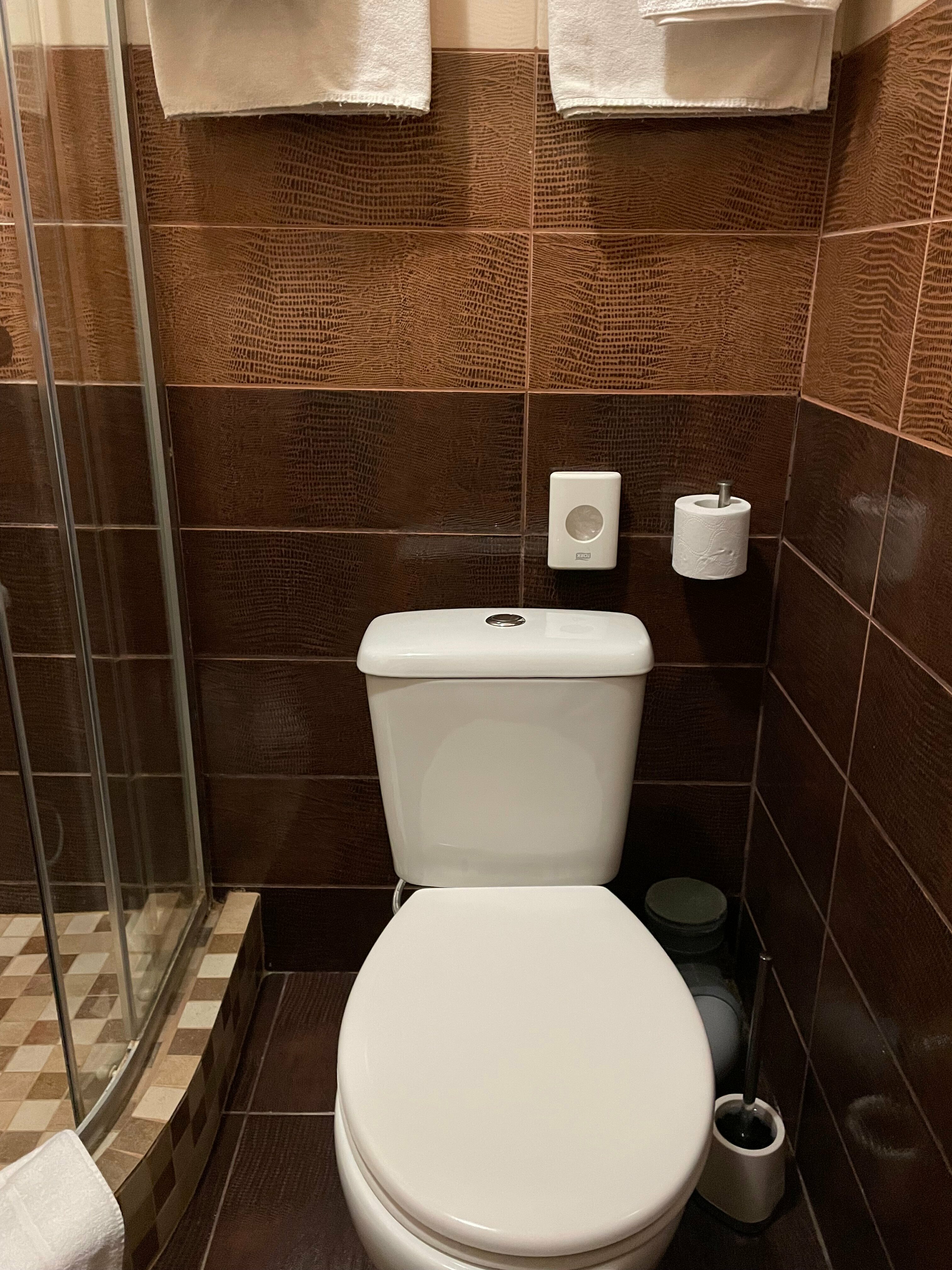 Стандартный номер с 2 односпальными кроватями и диваном