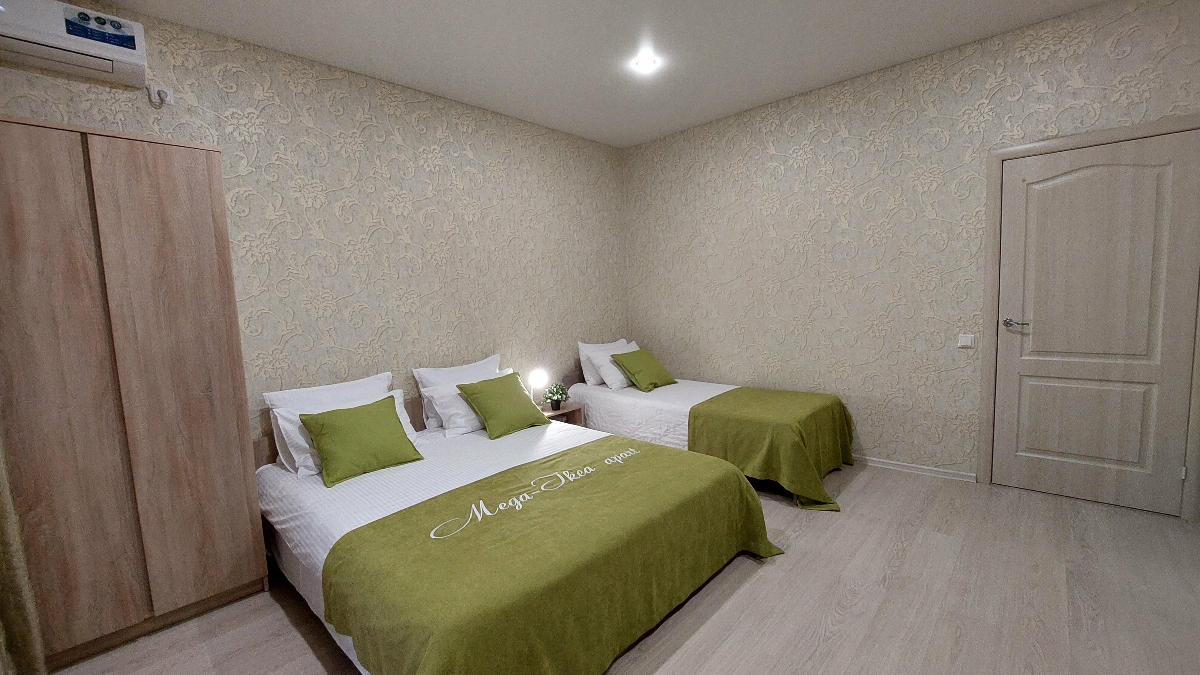 Семейный номер с ванной комнатой