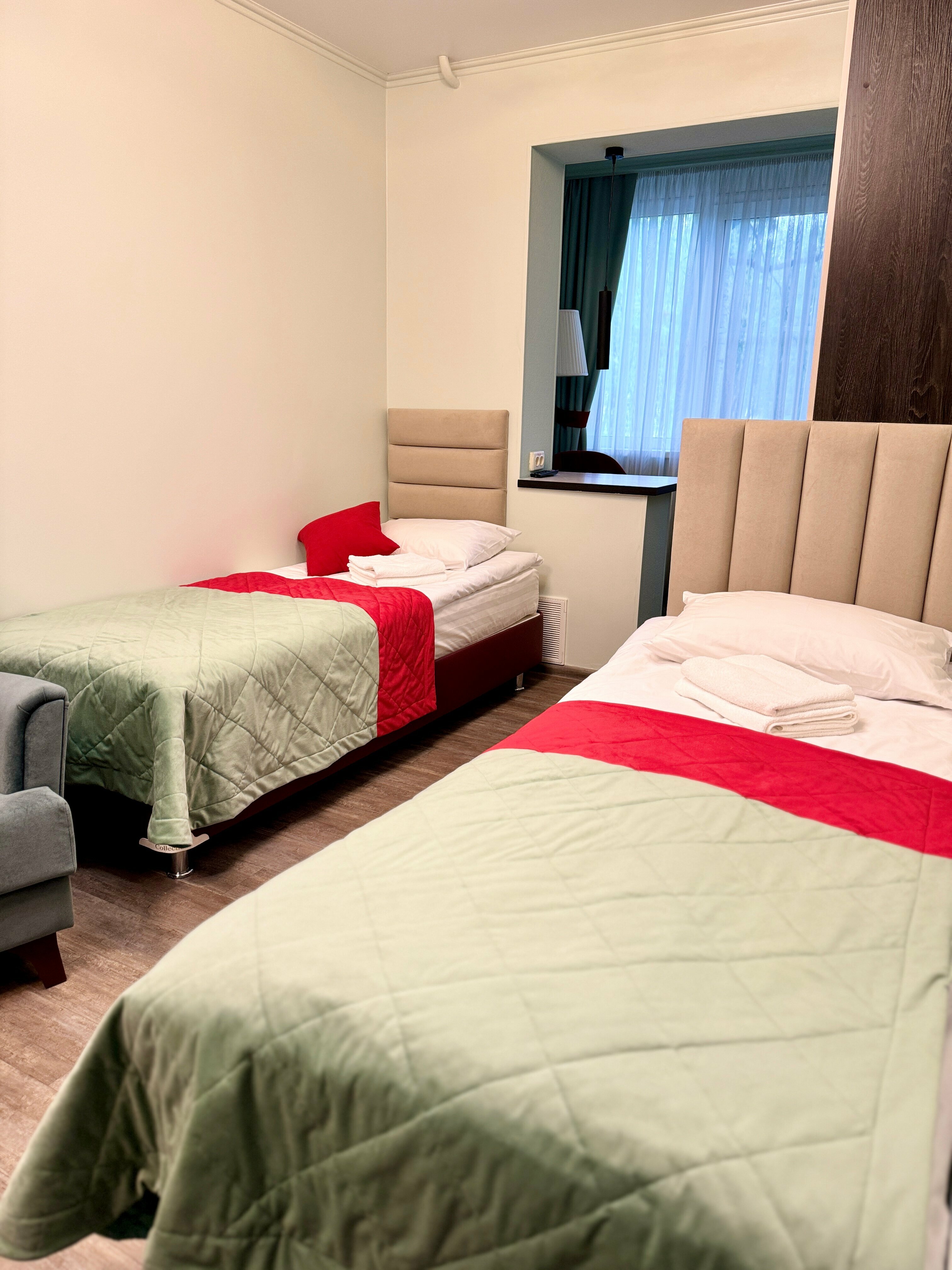 Трехместный номер с общим туалетом