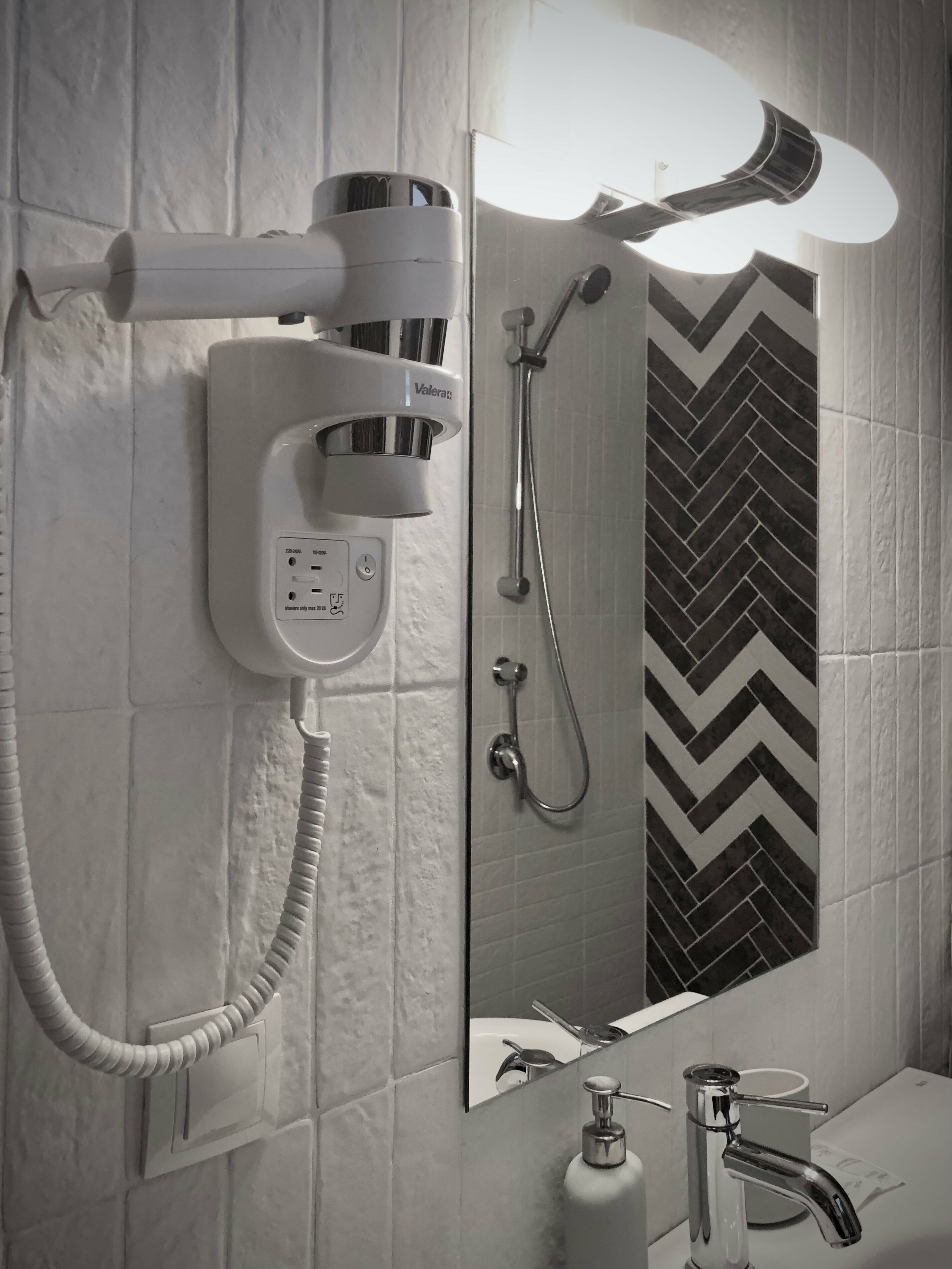 Двухместный с 1 кроватью или 2 отдельными кроватями и душем