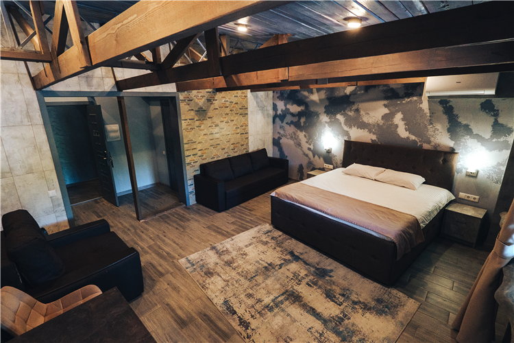 Семейный номер с балконом