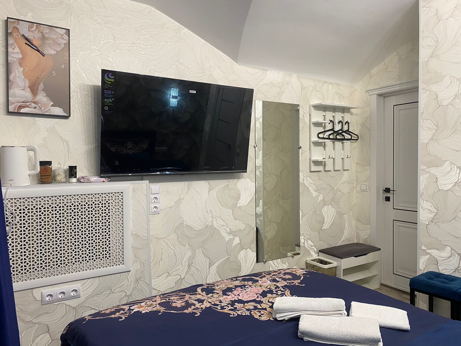 Номер комфорт со своим санузлом, душем и телевизором СМАРТ ТВ