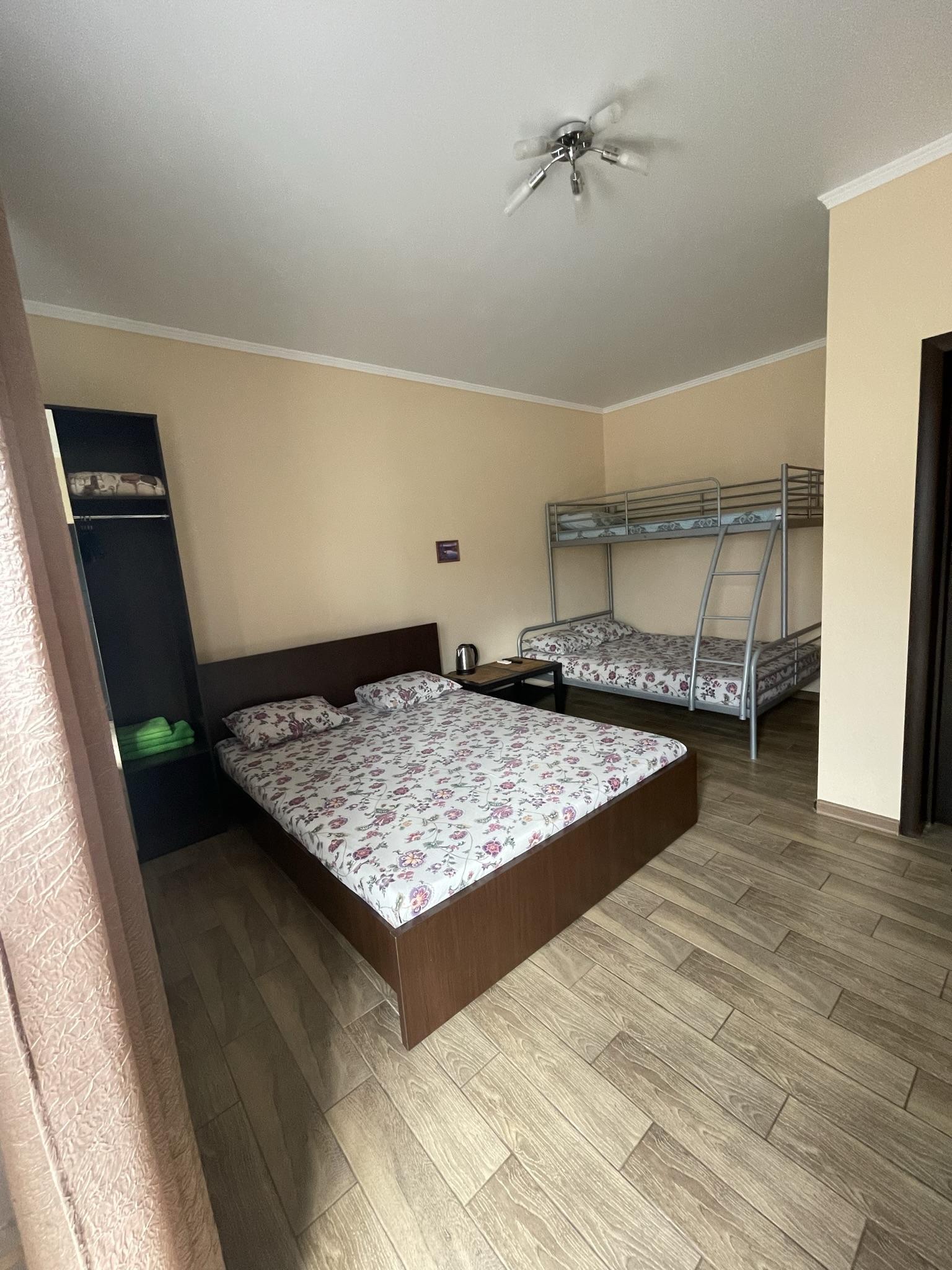 Семейный номер с балконом