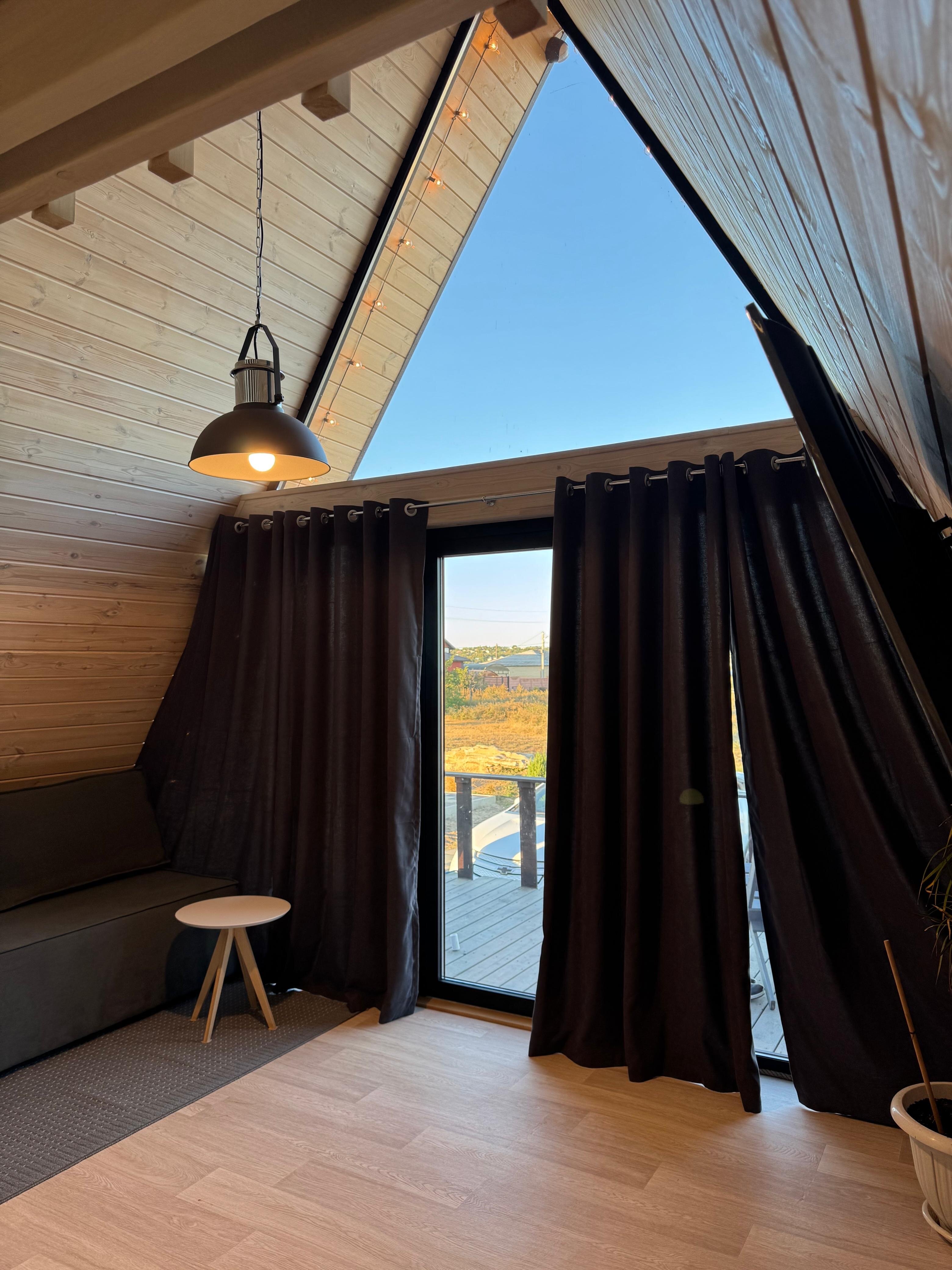 Дом на берегу реки с собственным причалом и бесплатной рыбалкой