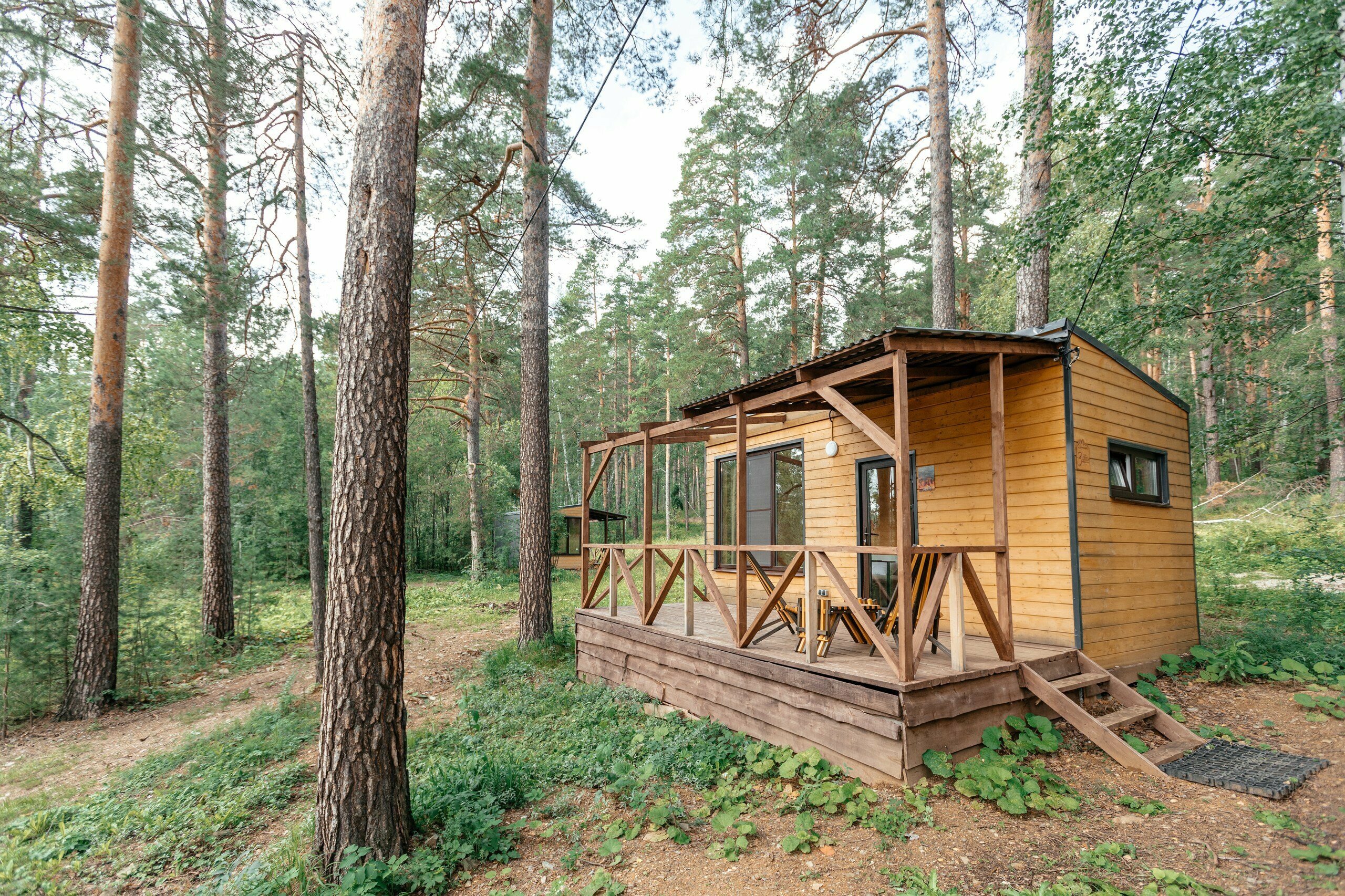 Домик 3 (двухместный номер с 1 кроватью с видом на озеро)