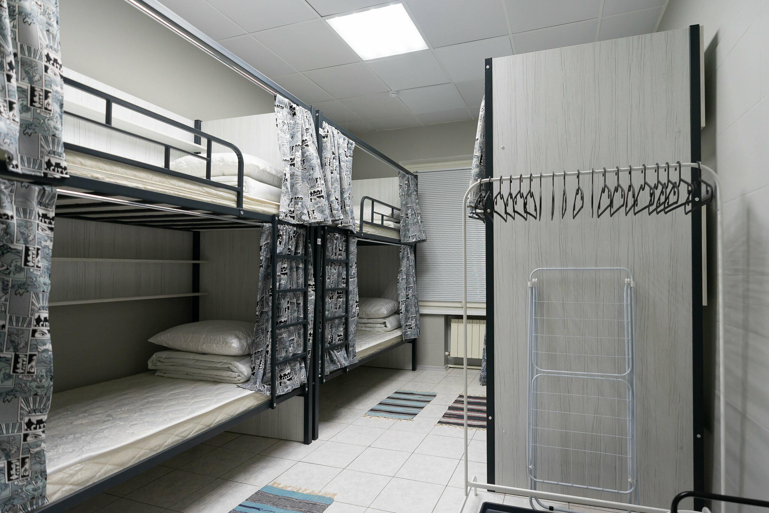 Кровать в общем 6-местном номере