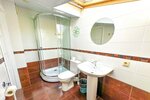 Семейный мансардный номер с двухярусной кроватью в Galla
