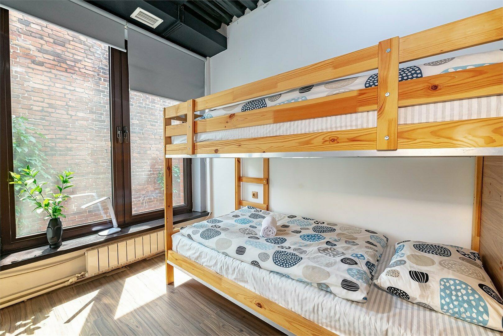 Общий 8-местный номер для мужчин