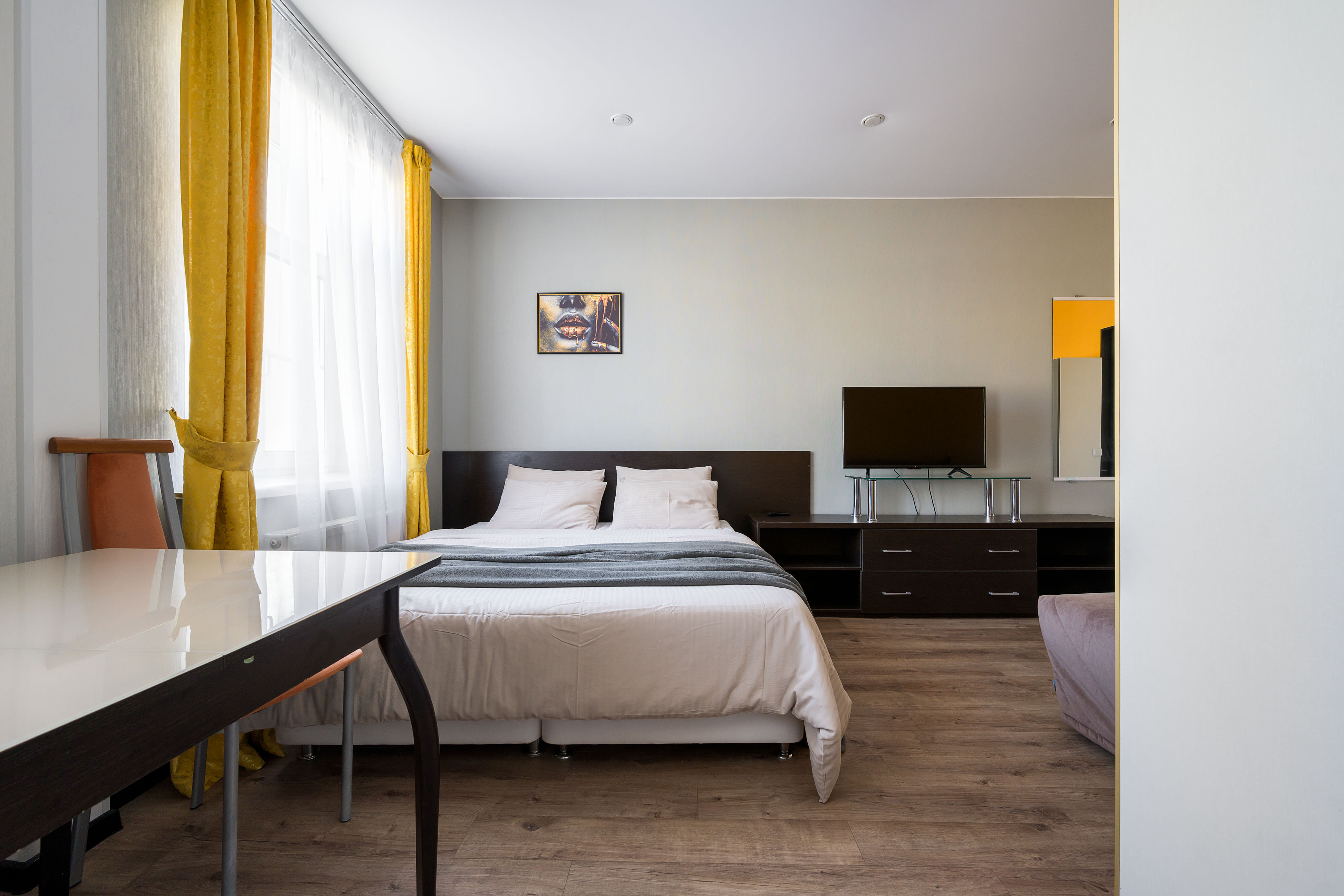 Апартаменты 210