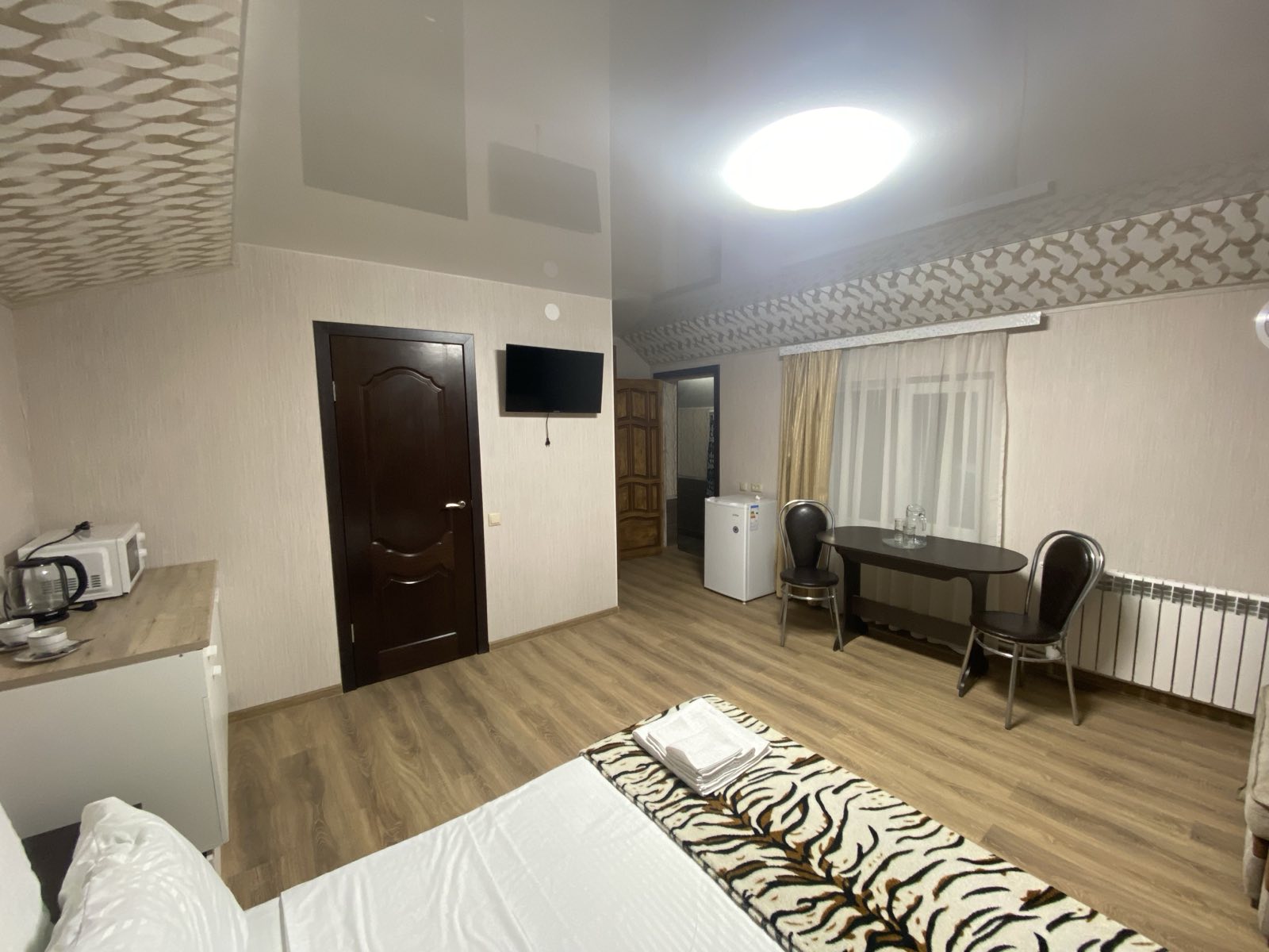 Большой двухместный номер с 1 кроватью