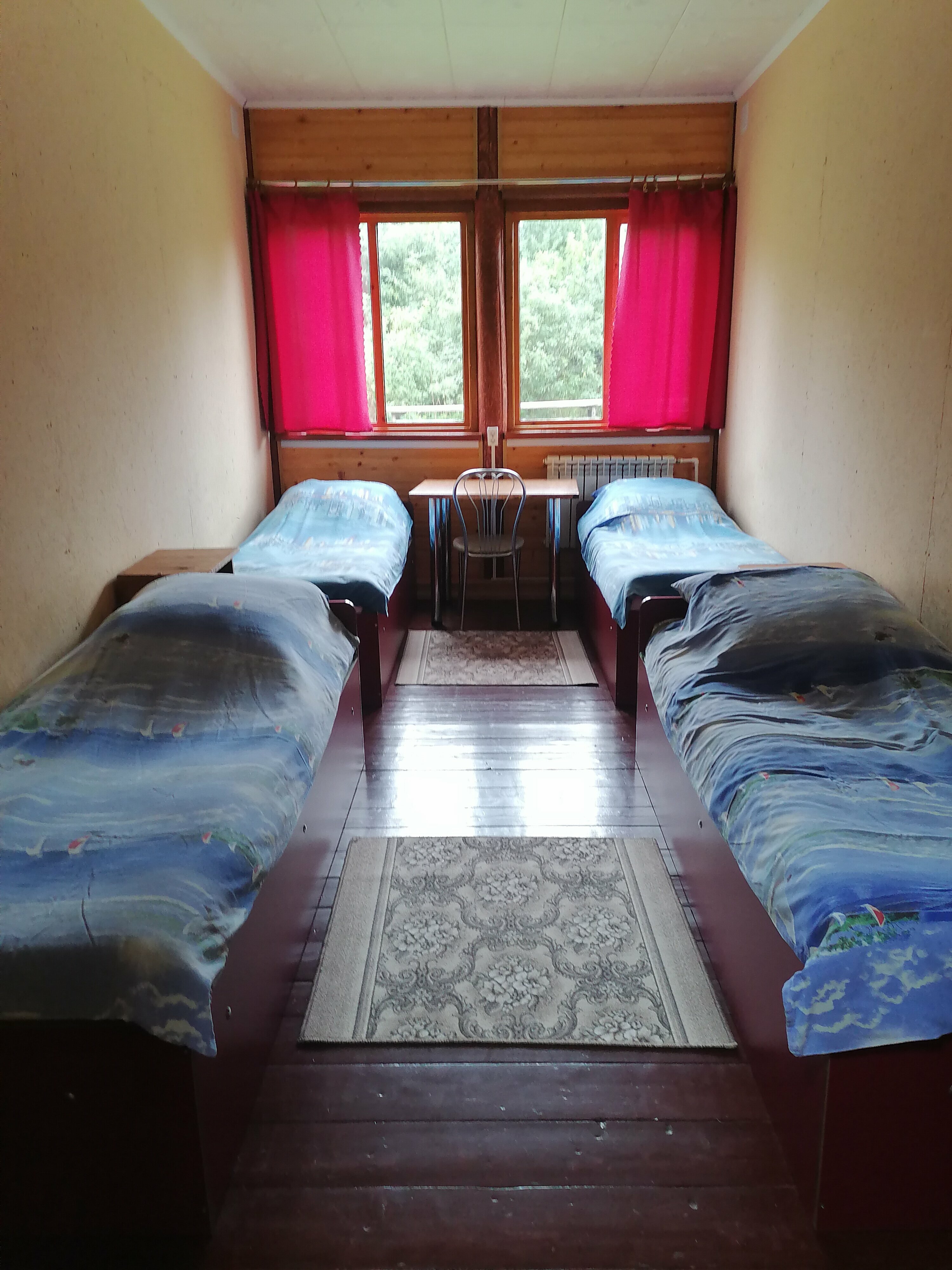 Четырехместный номер эконом-класса