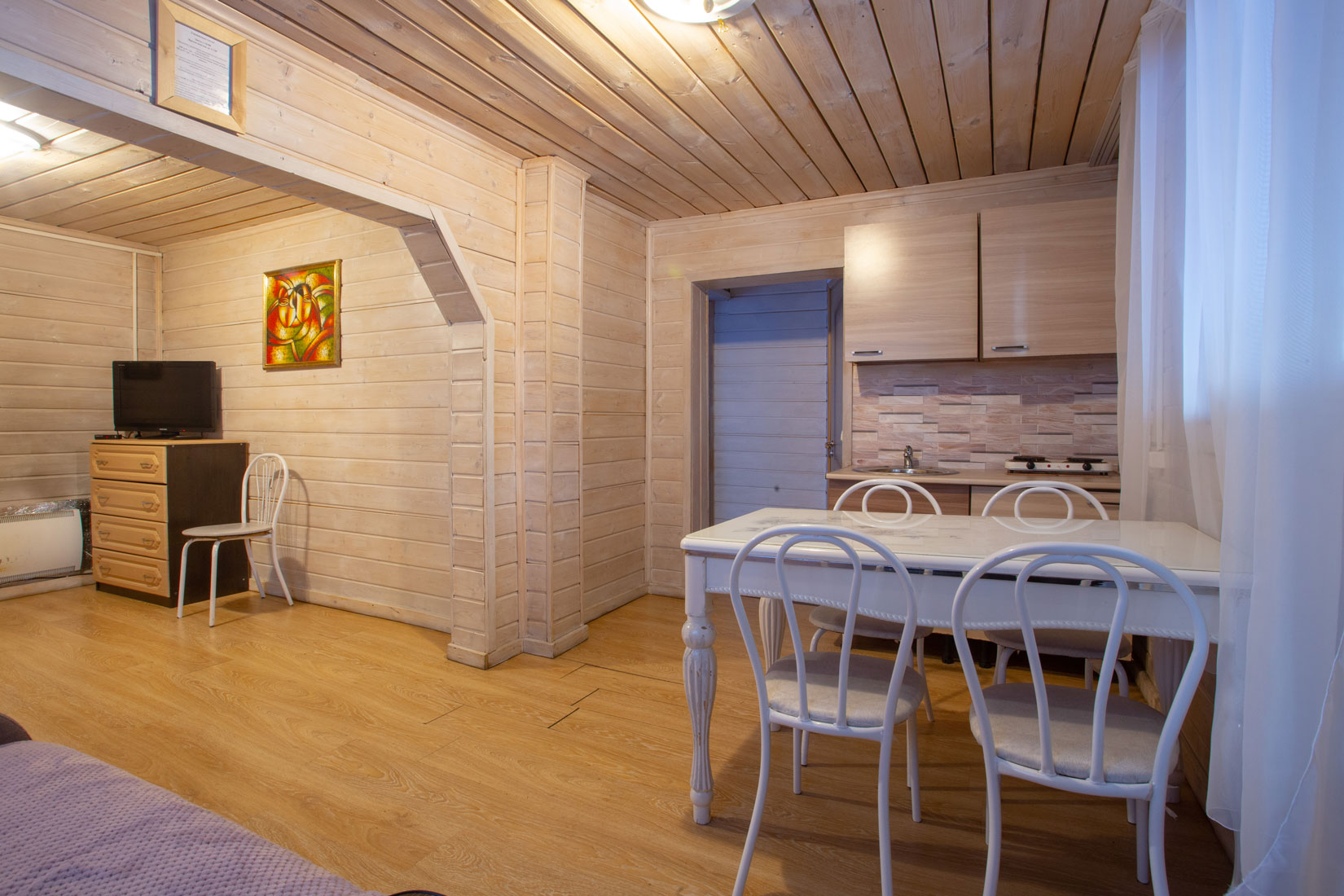 Cемейный номер с собственной ванной комнатой