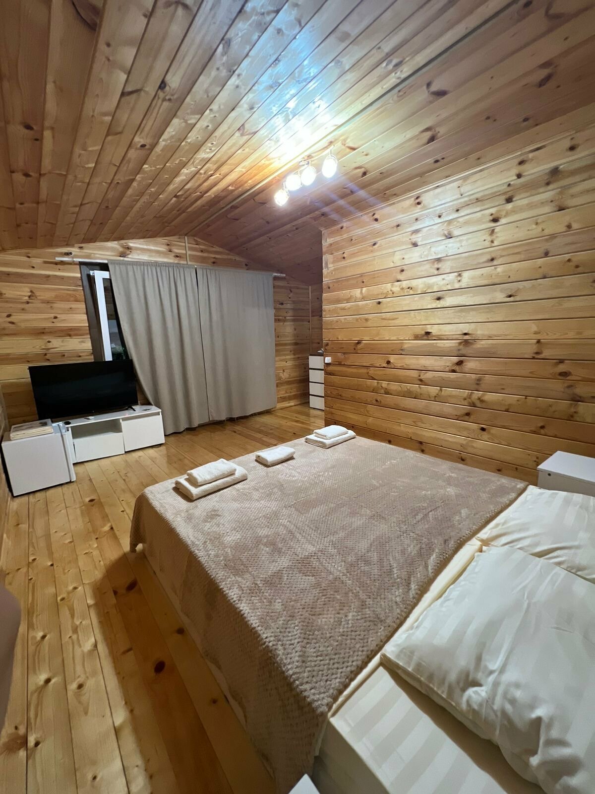 Двухместный номер с 2 отдельными кроватями и ванной