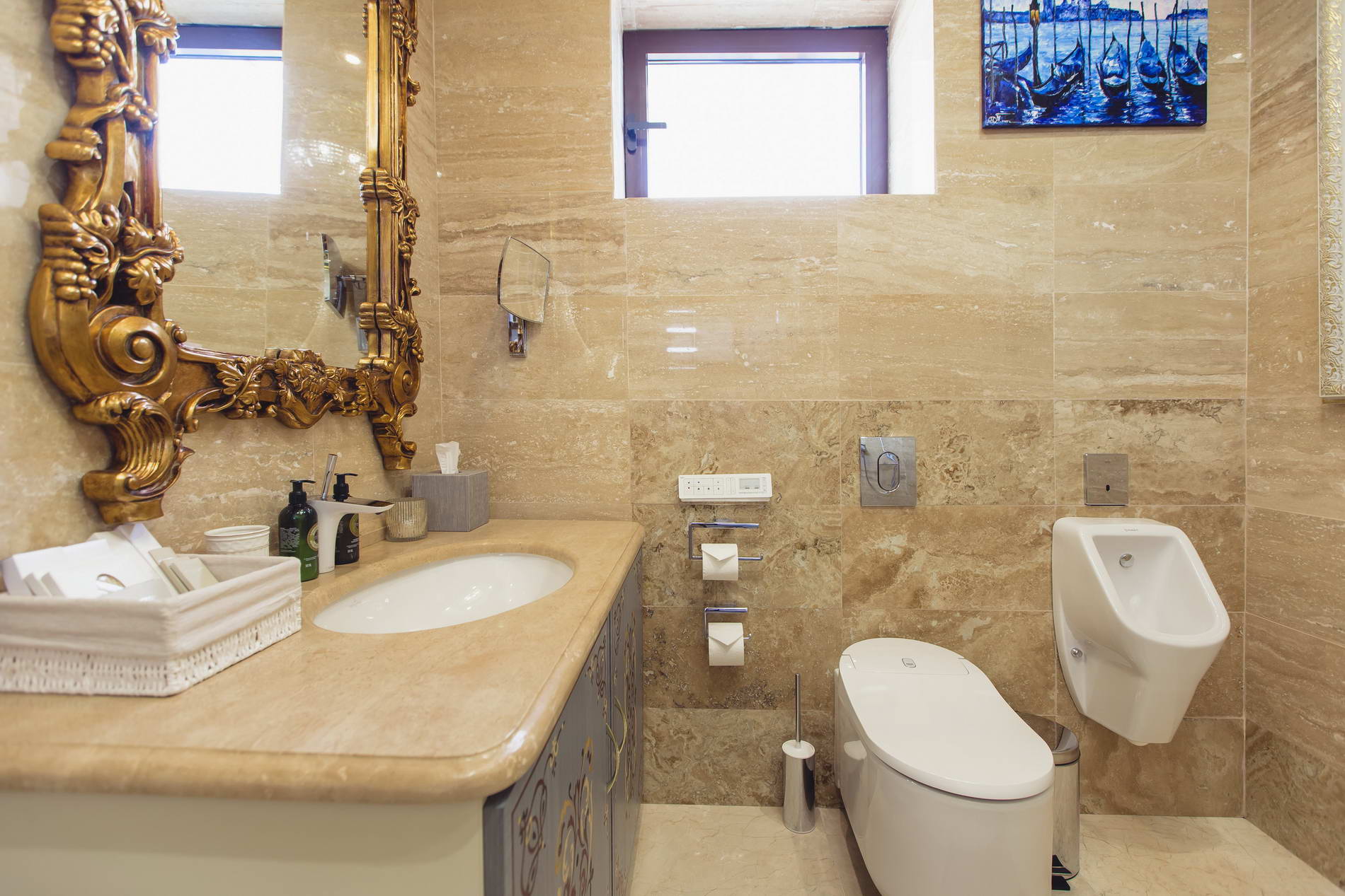 Люкс с кроватью размера «king-size»