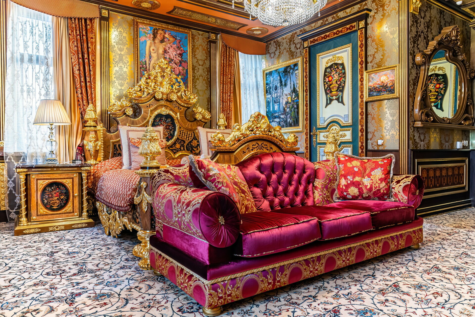 Люкс с кроватью размера «king-size» и балконом