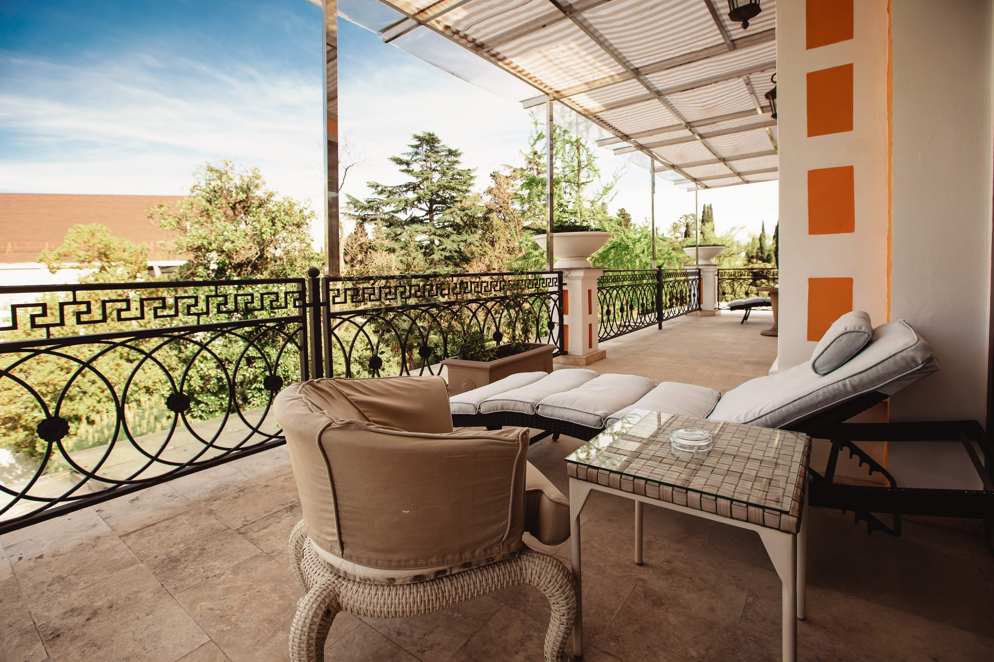 Люкс с балконом