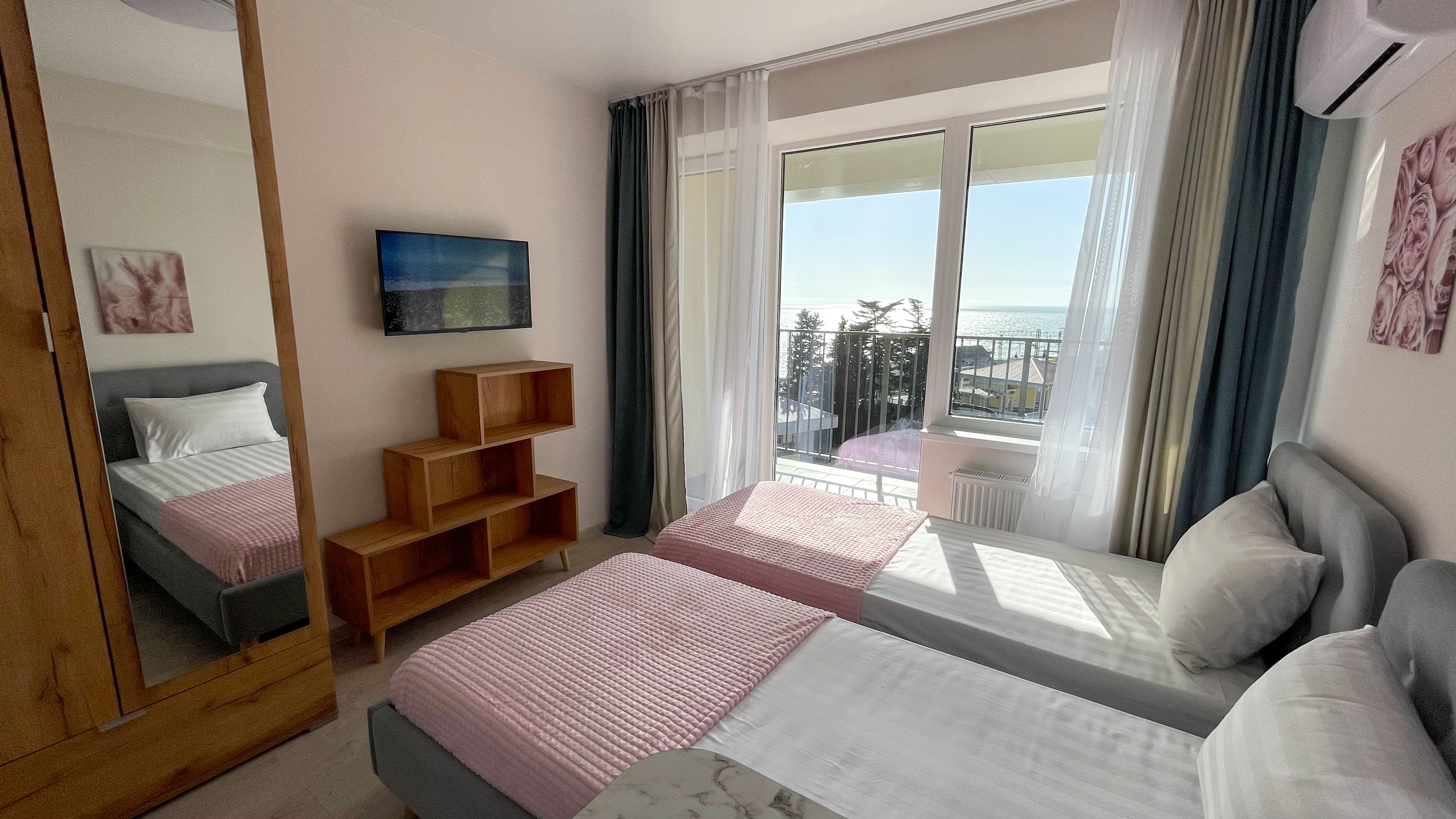 Апартаменты с балконом