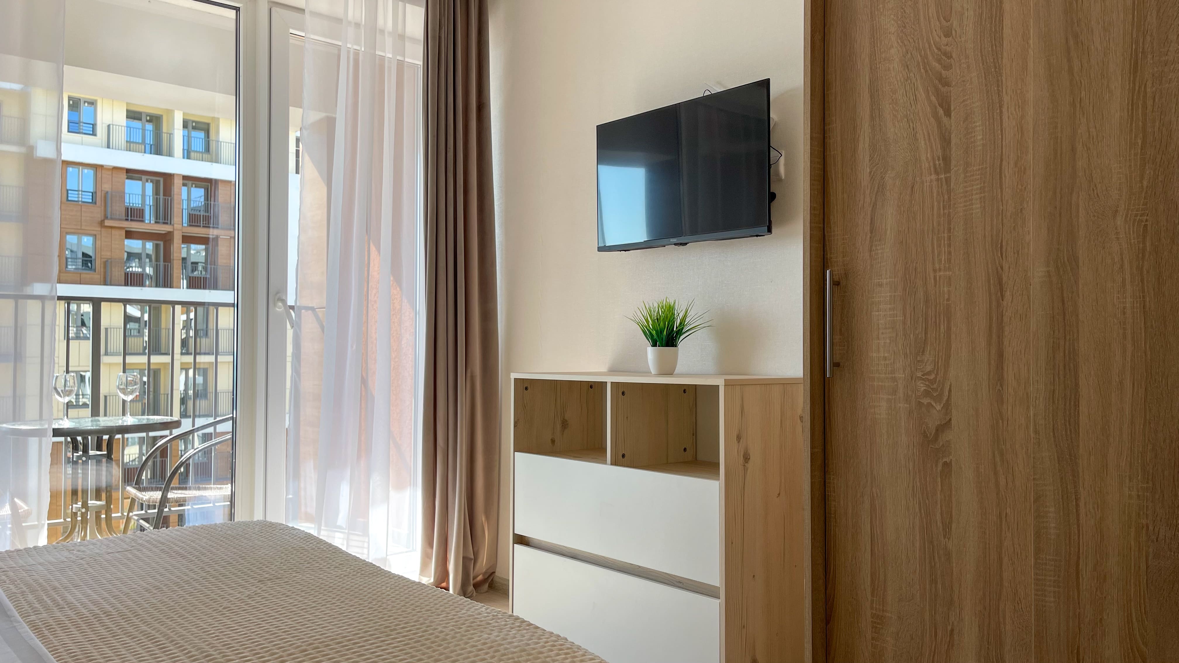 Апартаменты-студия с видом на море