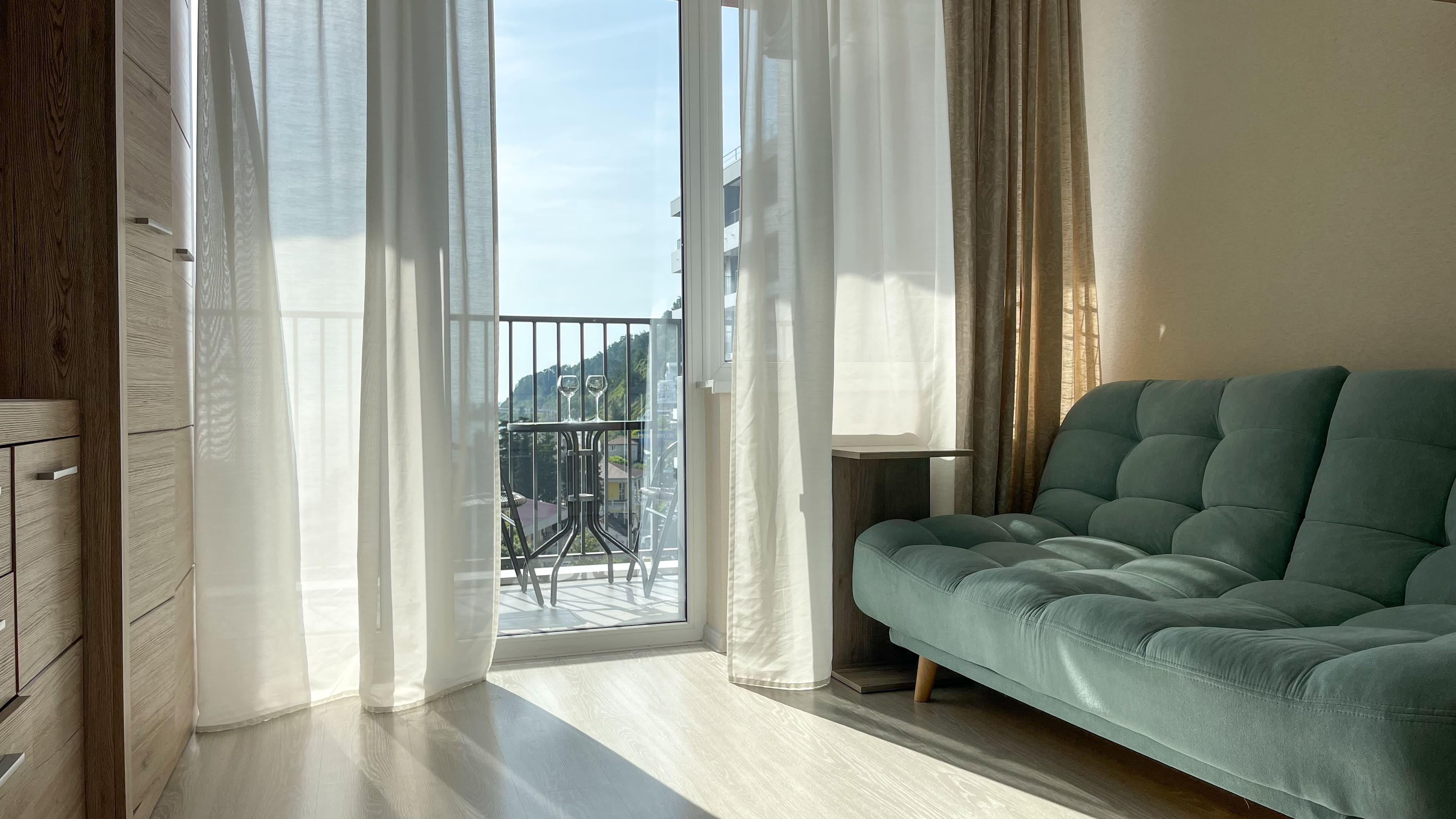 Апартаменты с балконом